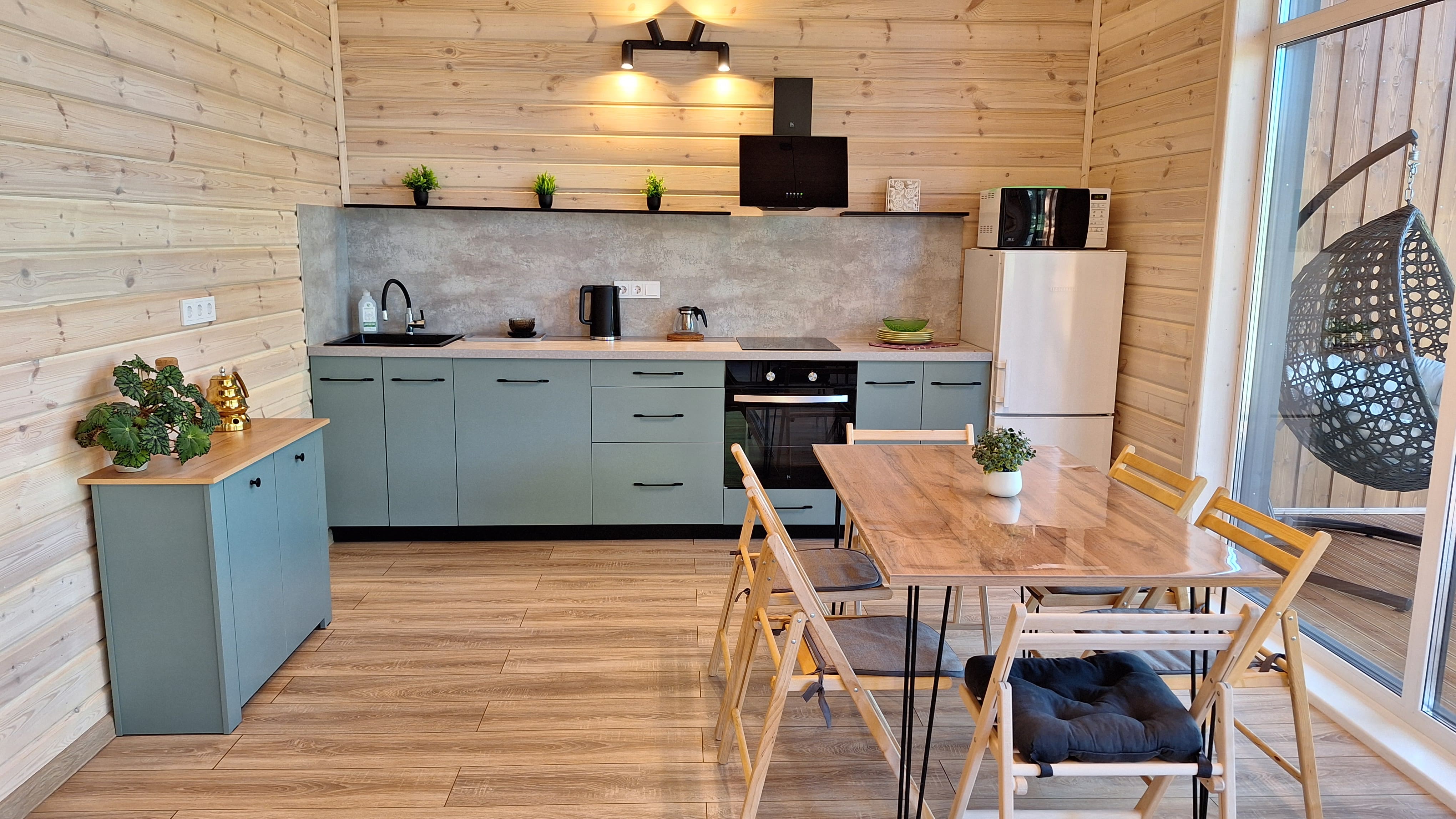 Дом с видом на лес