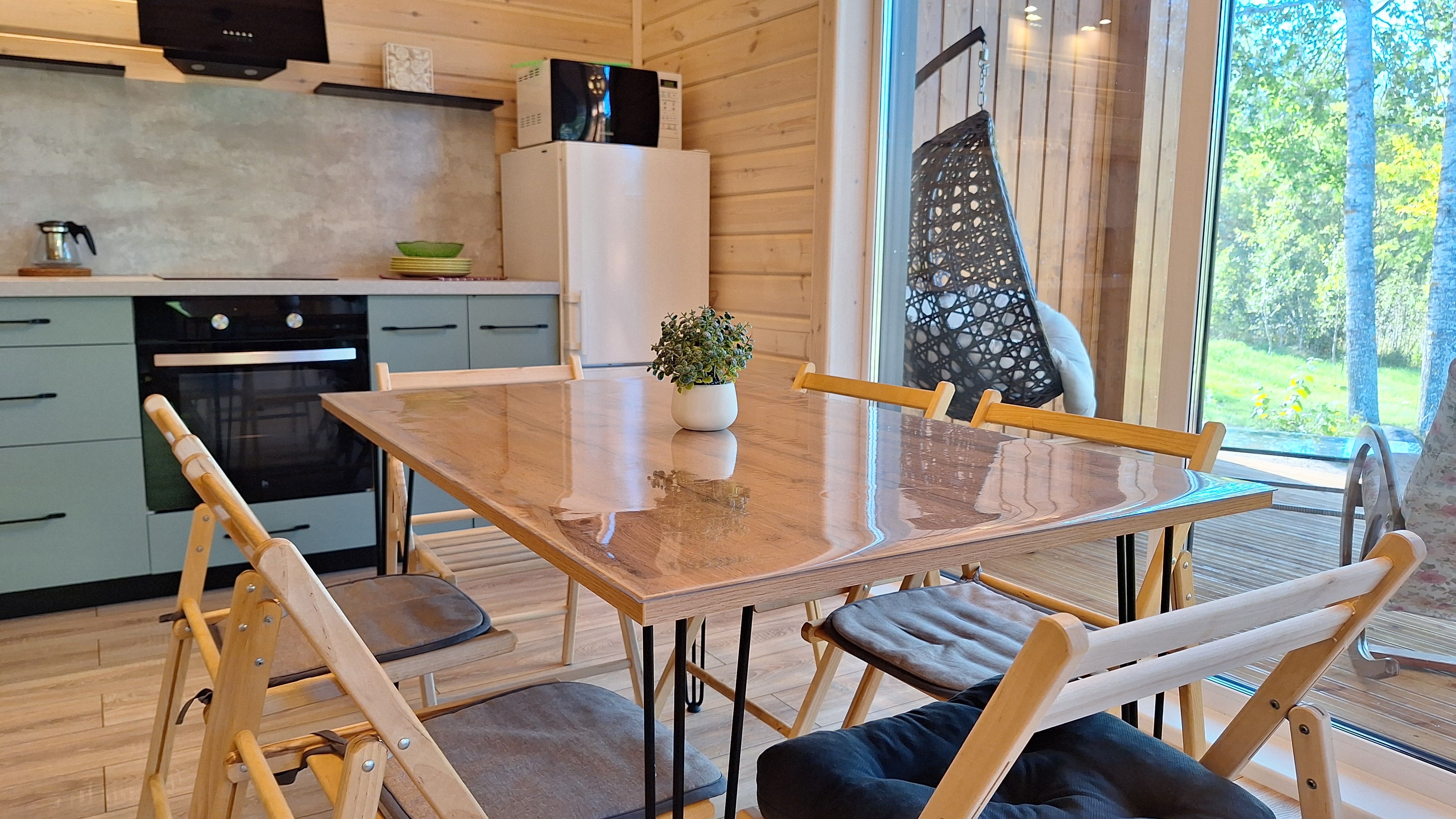 Дом с видом на лес