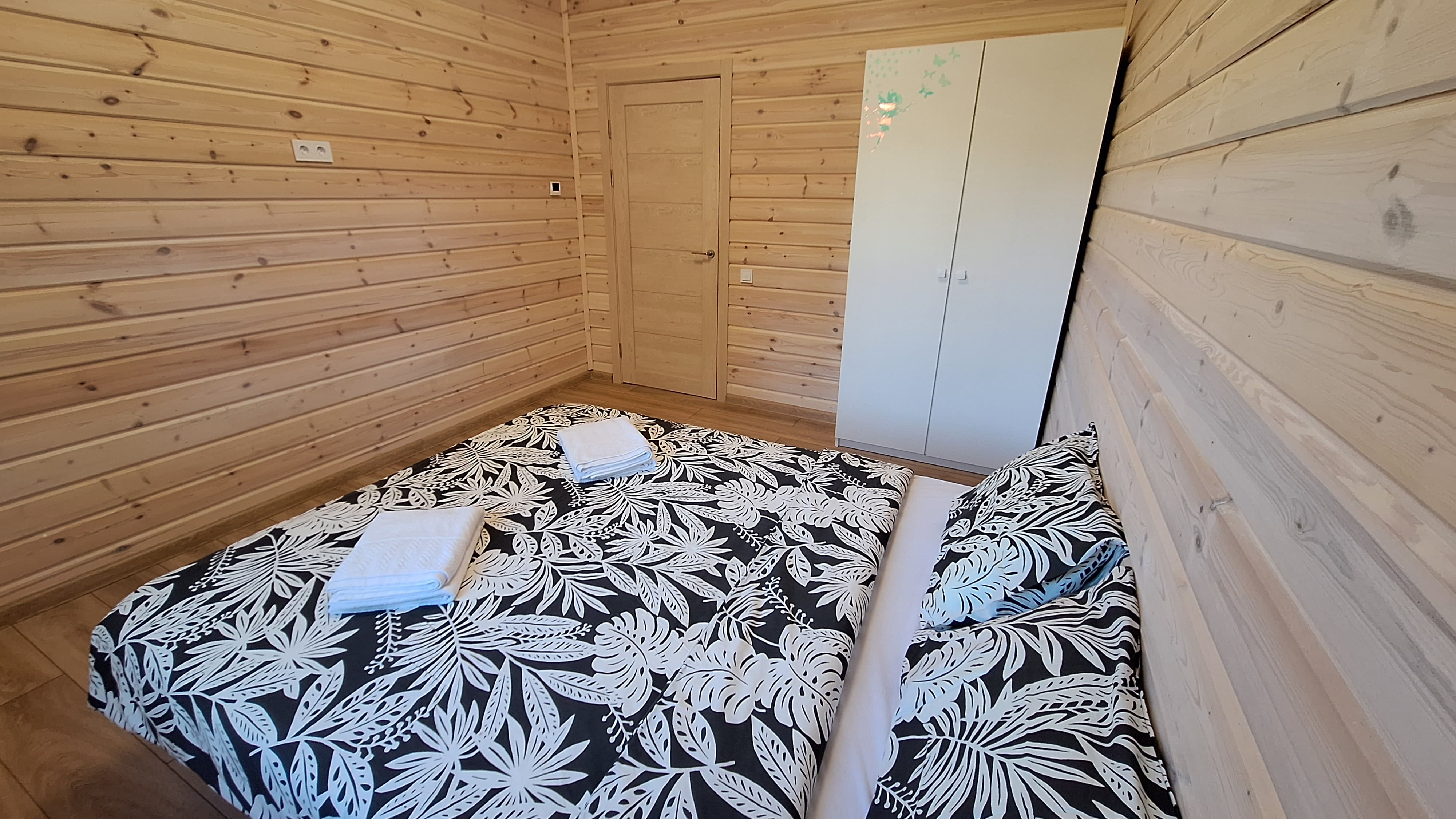 Дом с видом на лес