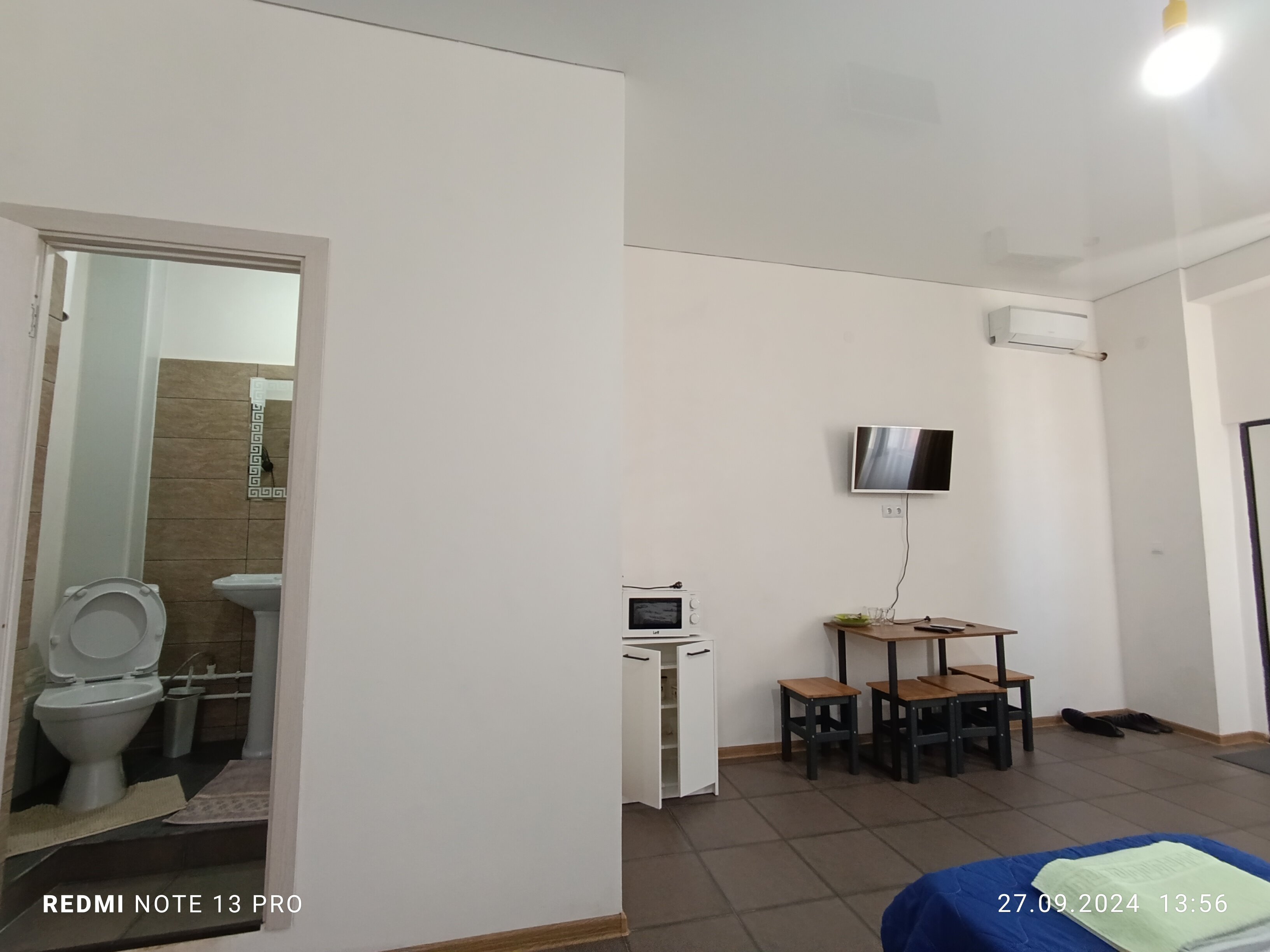 Cемейный номер с собственной ванной комнатой