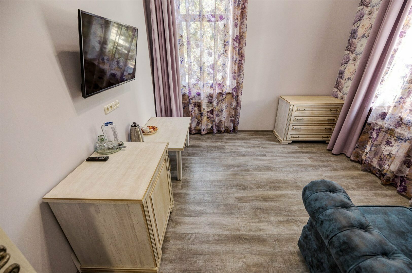 Улучшенный двухместный номер с 2 отдельными кроватями