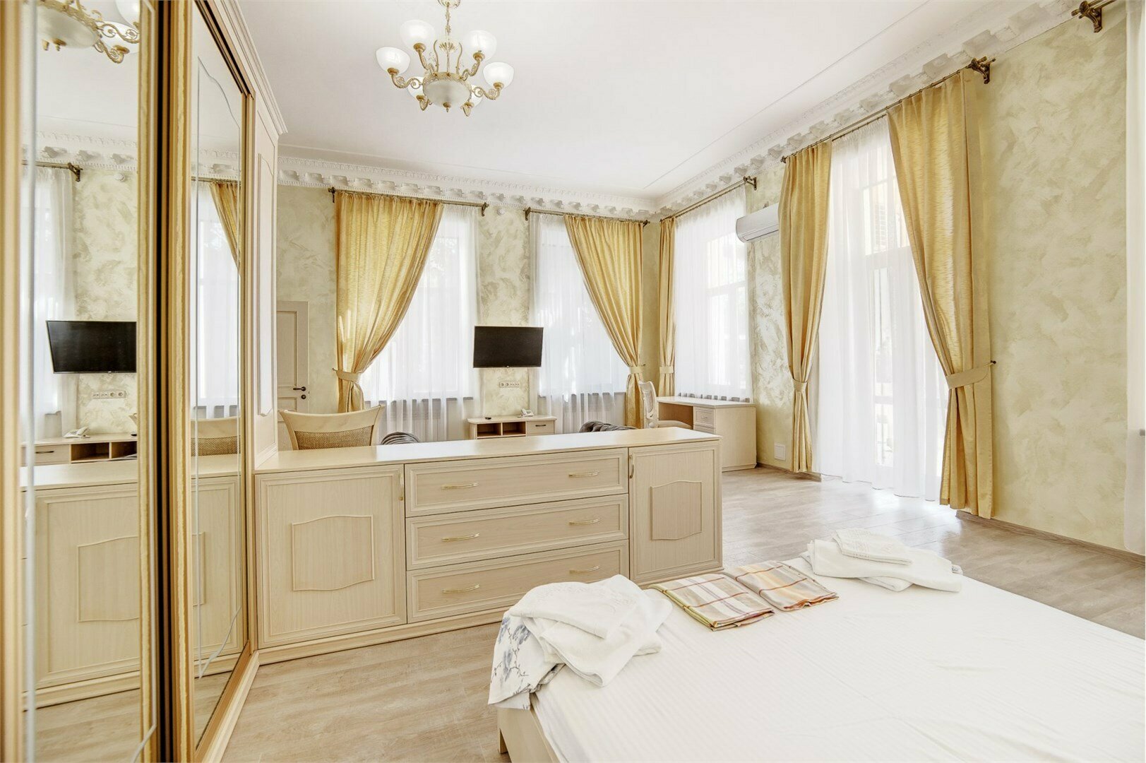 Стандартный двухместный люкс с 1 кроватью