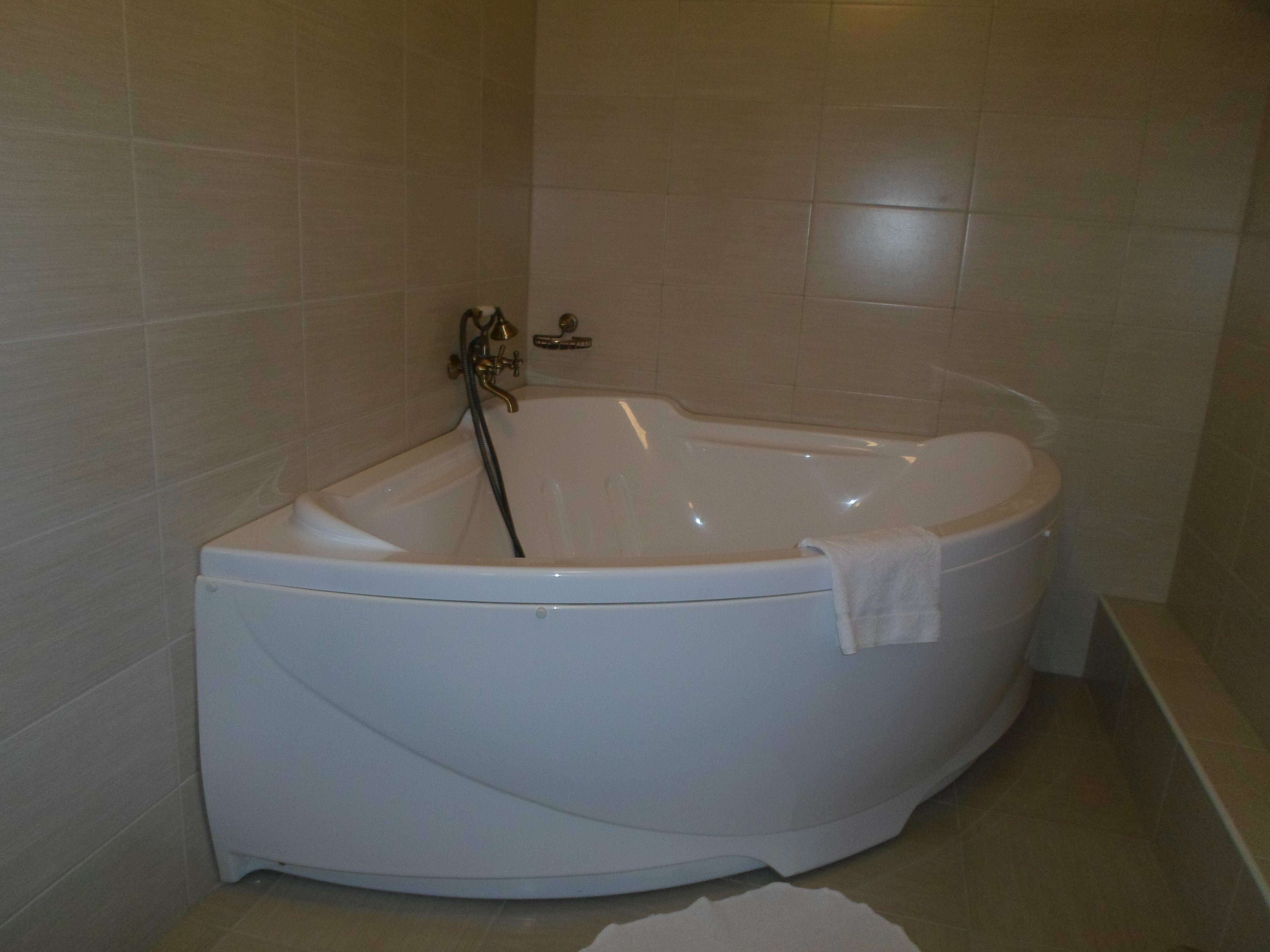 Улучшенный люкс