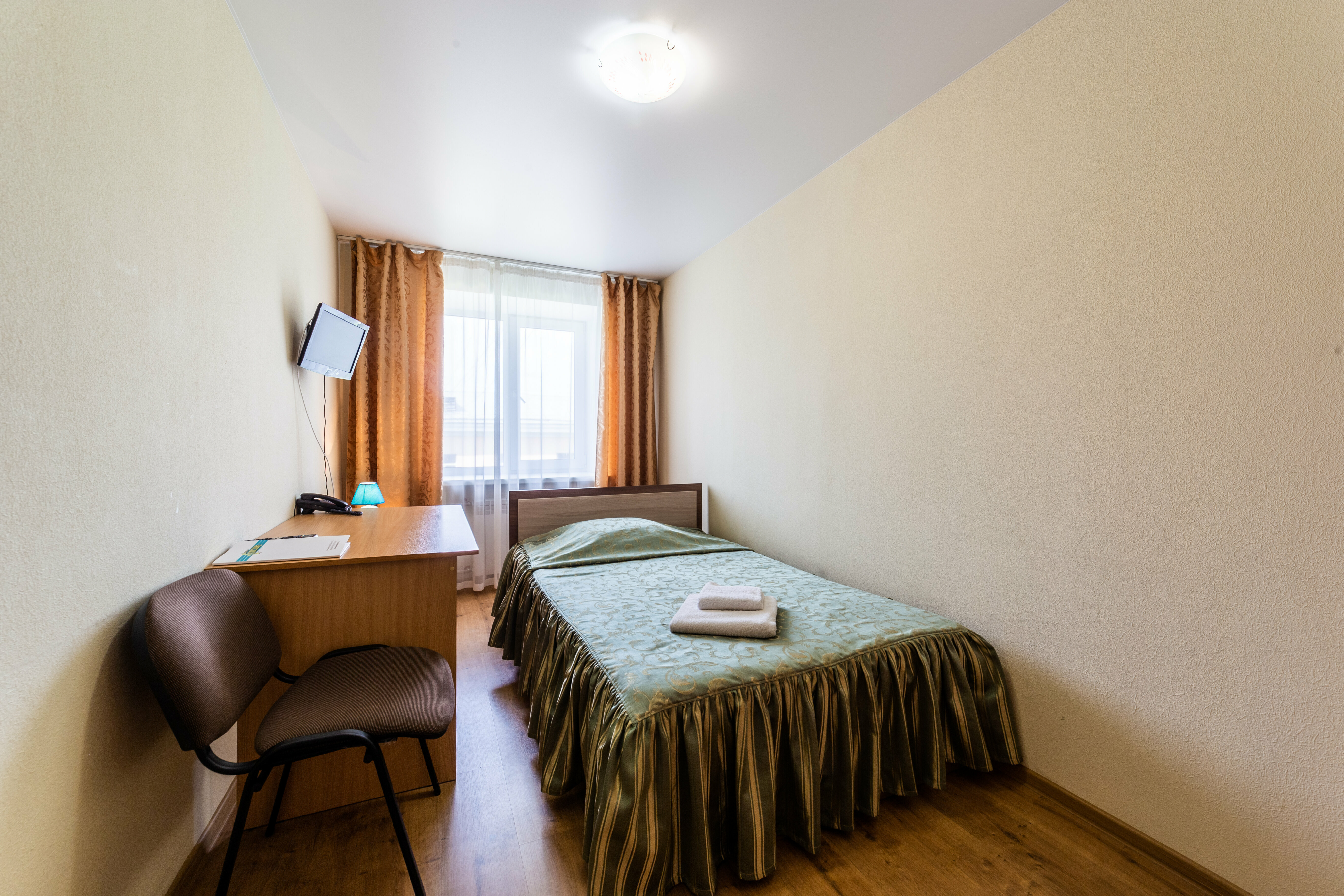 Cемейный номер с собственной ванной комнатой