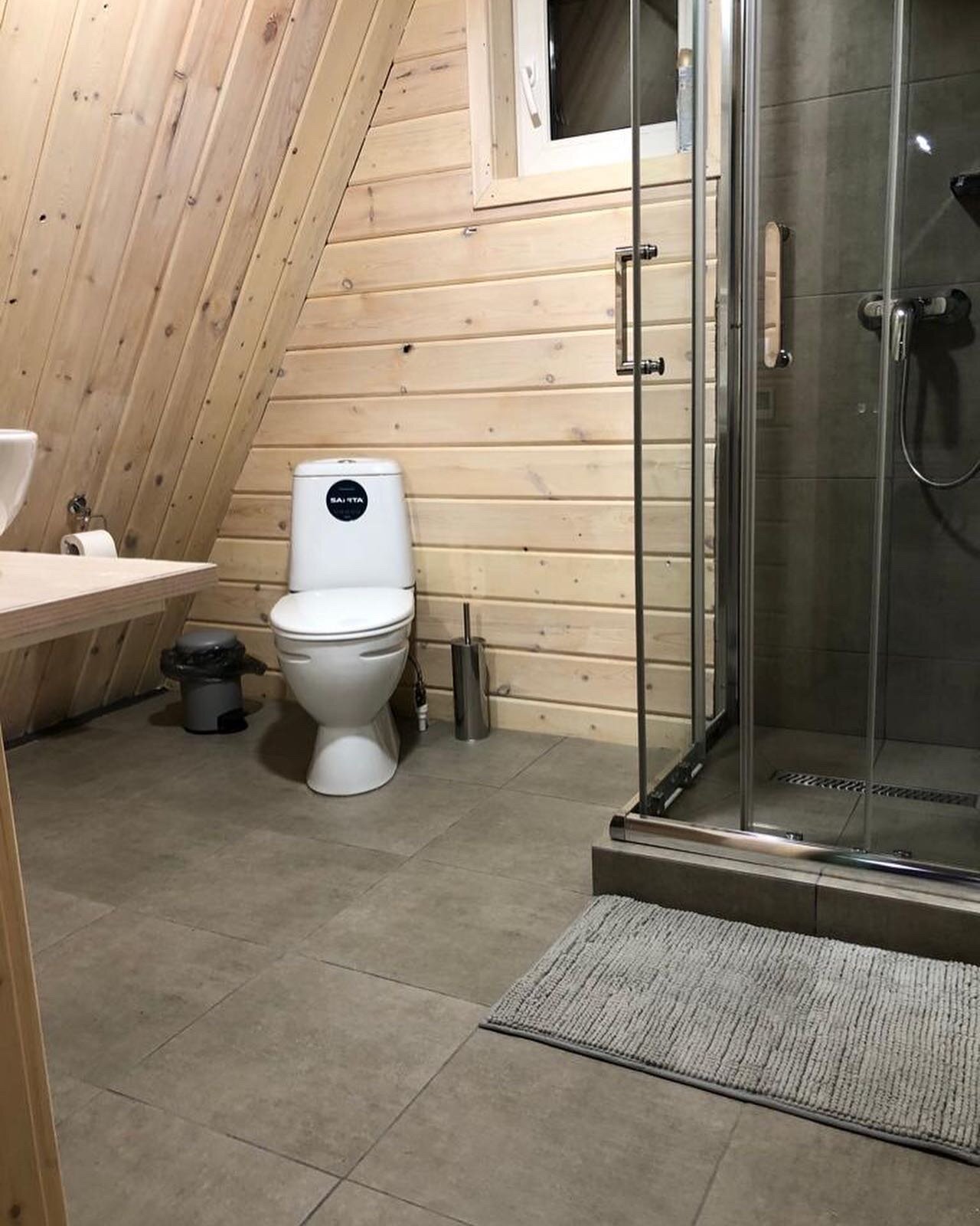 Семейный номер с видом на горы