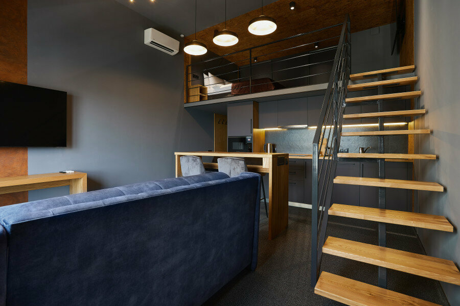 Двухуровневая студия для 2-4 гостей с шикарным видом из окна