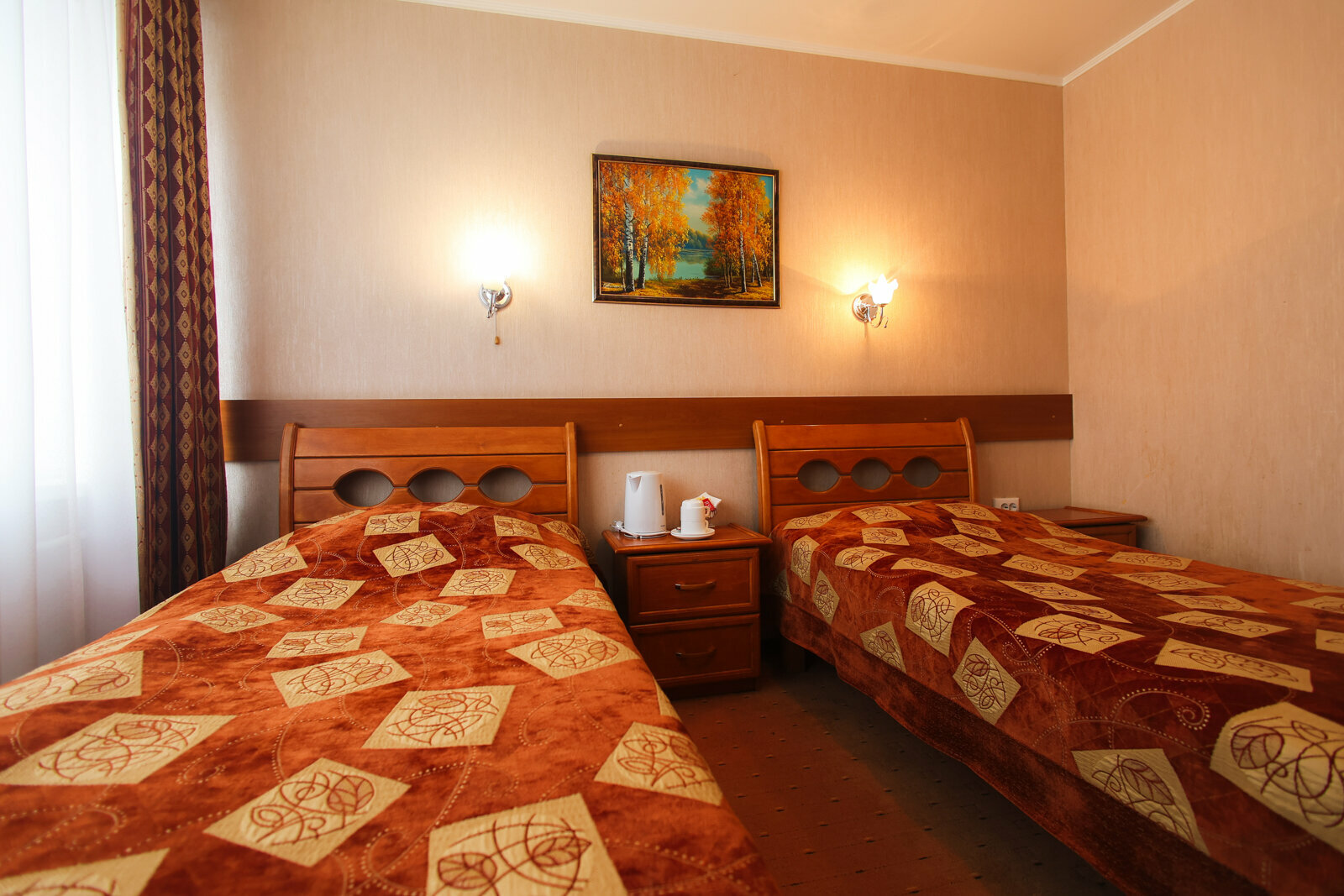 Улучшенный двухместный номер с 2 отдельными кроватями