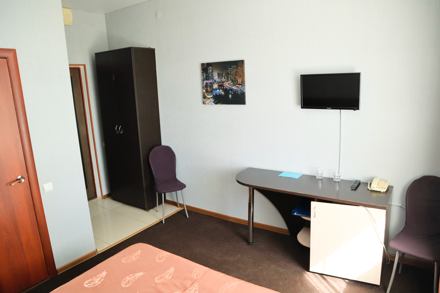 Двухместный номер эконом-класса с 1 кроватью