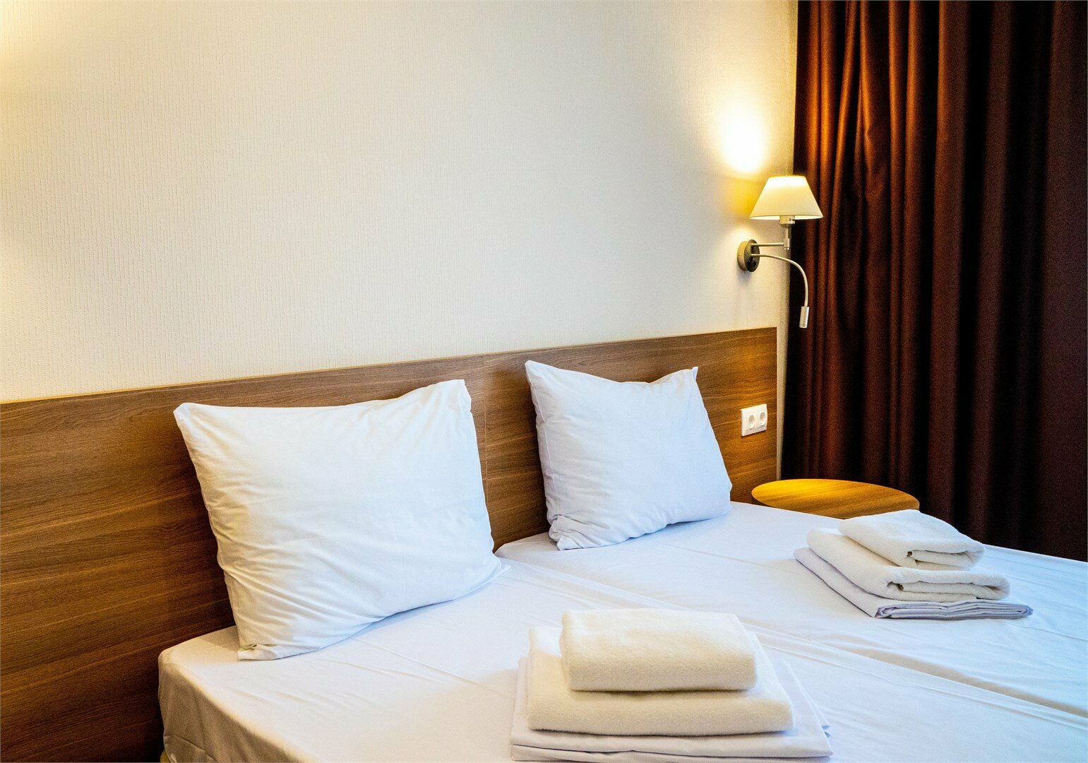 Двухместный номер с 2 двуспальными кроватями