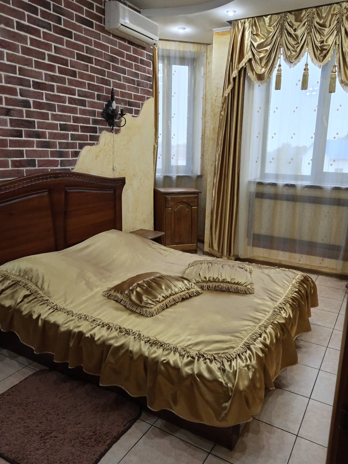 Стандартный номер с кроватью размера «king-size»