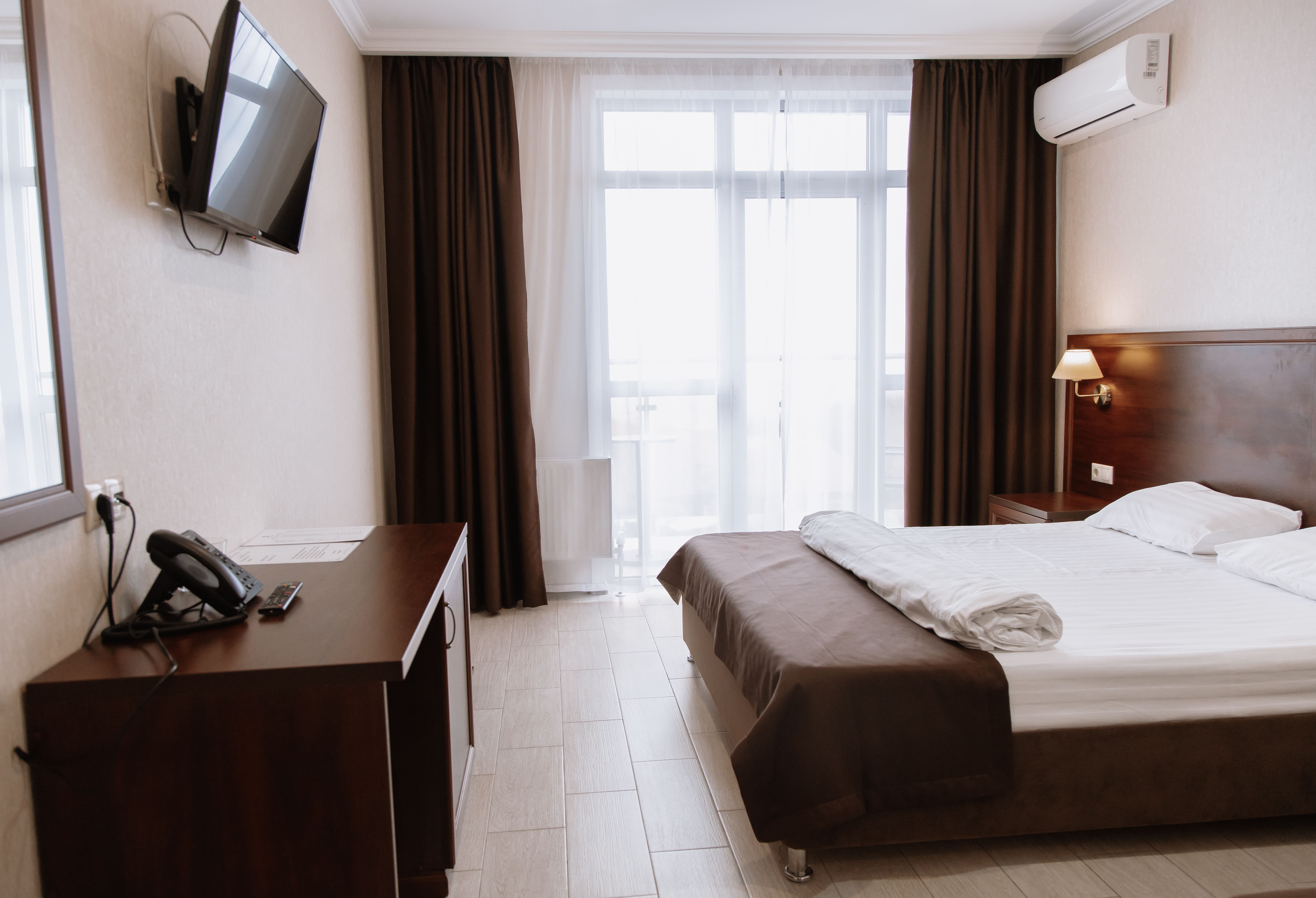 Люкс с кроватью размера «king-size» и видом на море