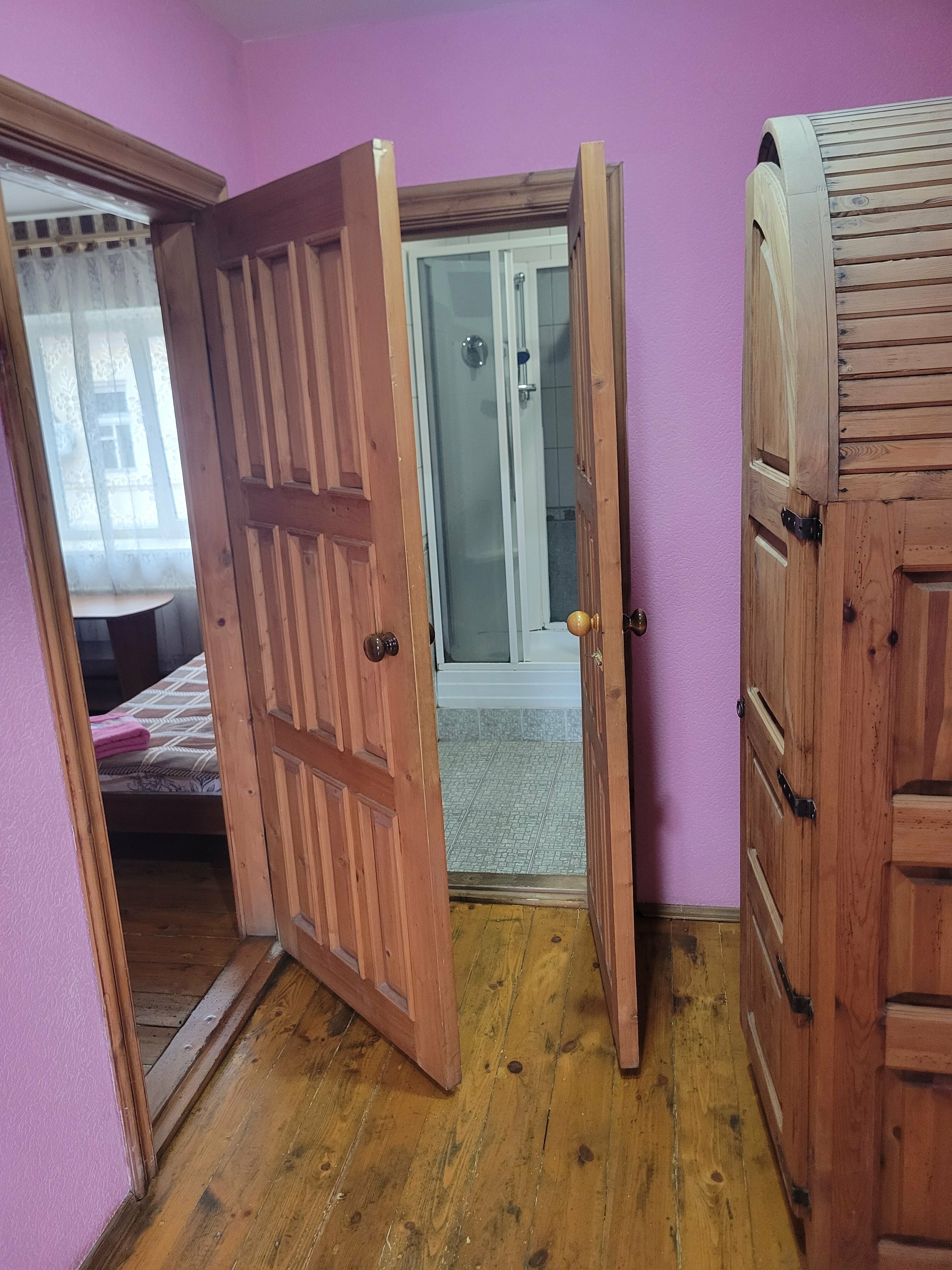 Двухместный номер с 2 отдельными кроватями и окном