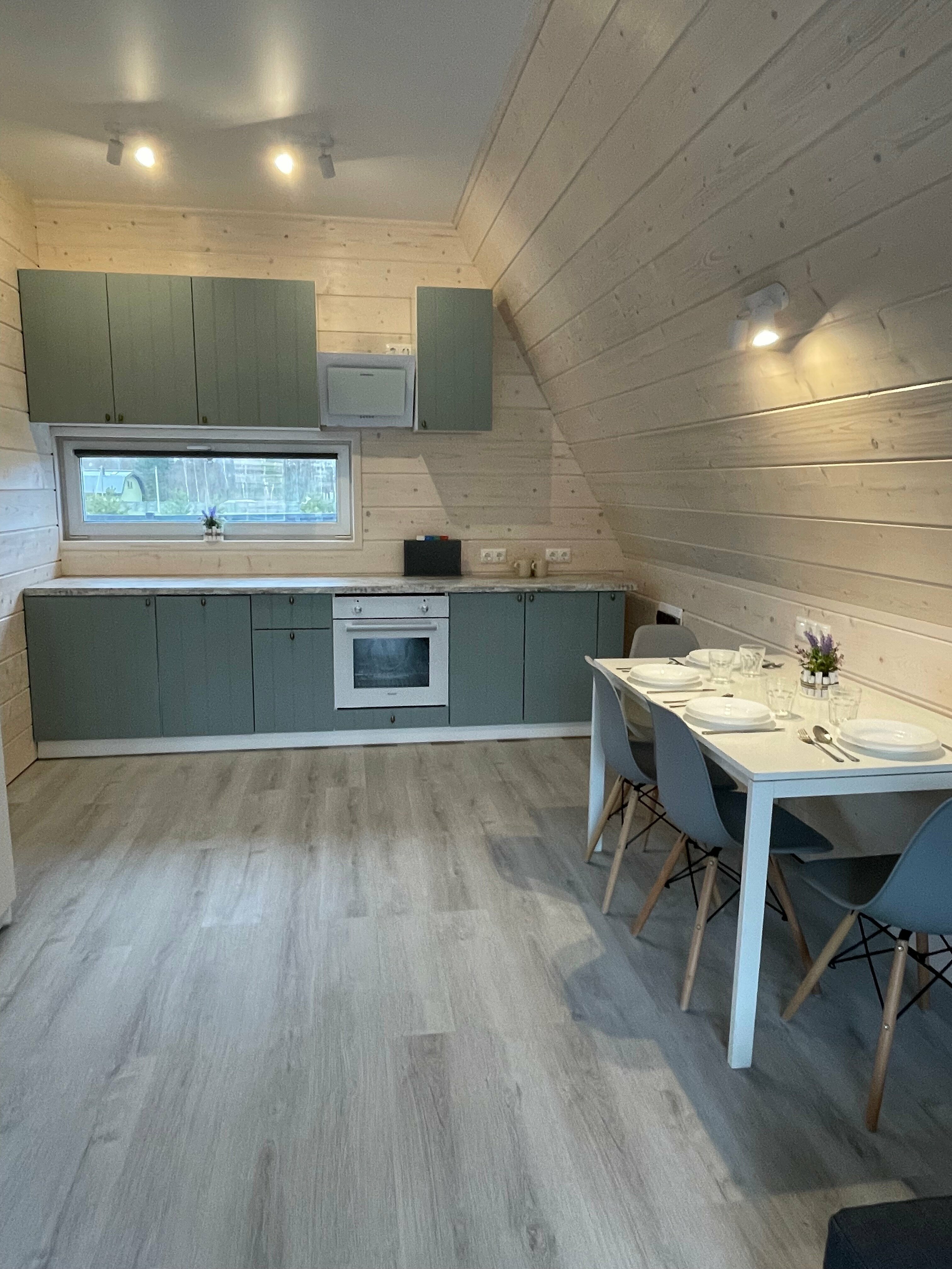 Коттедж на Снетковском  озере - Чарли (плюс финишная уборка 1500 разово)