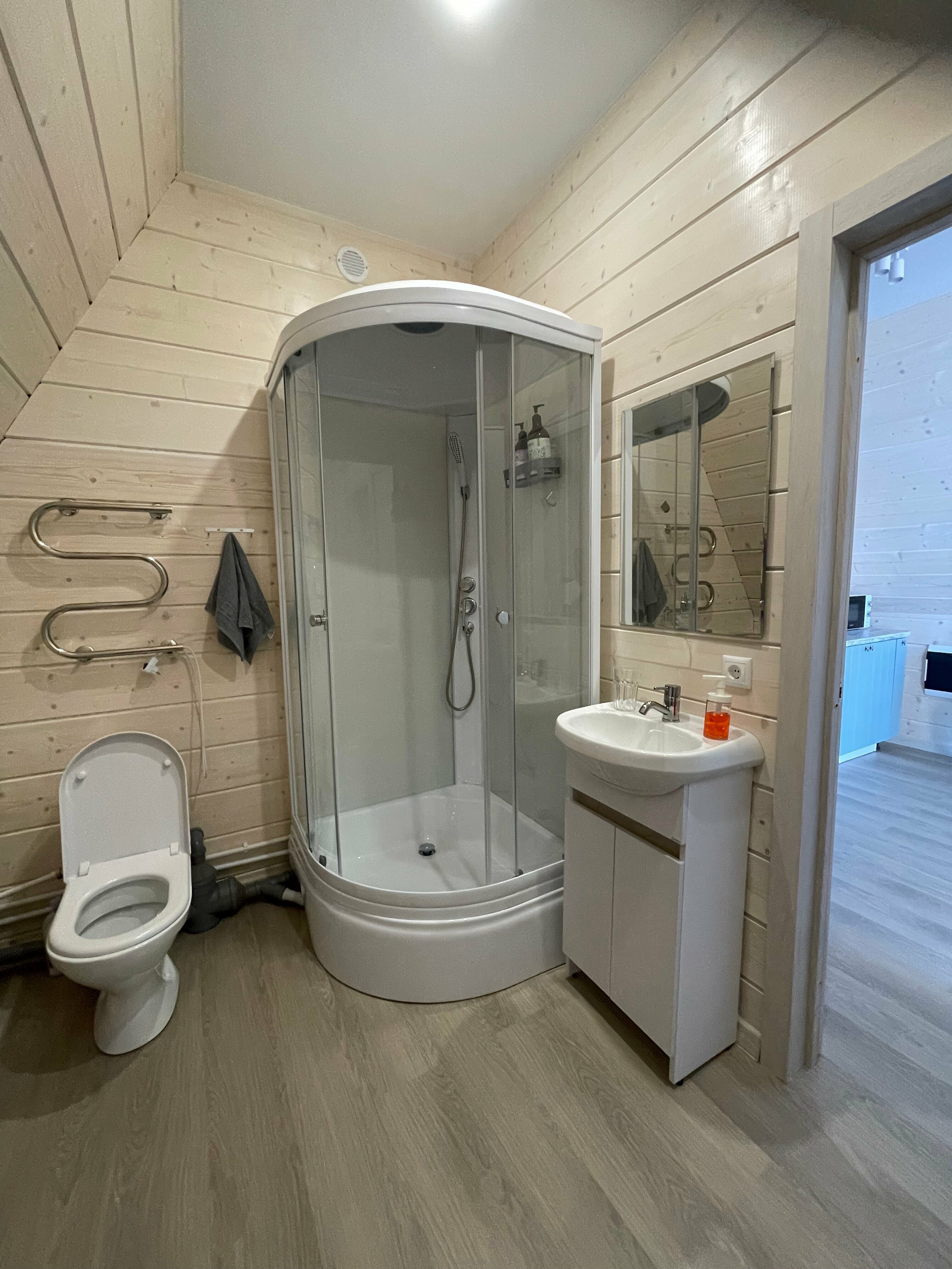 Коттедж на Снетковском  озере - Чарли (плюс финишная уборка 1500 разово)