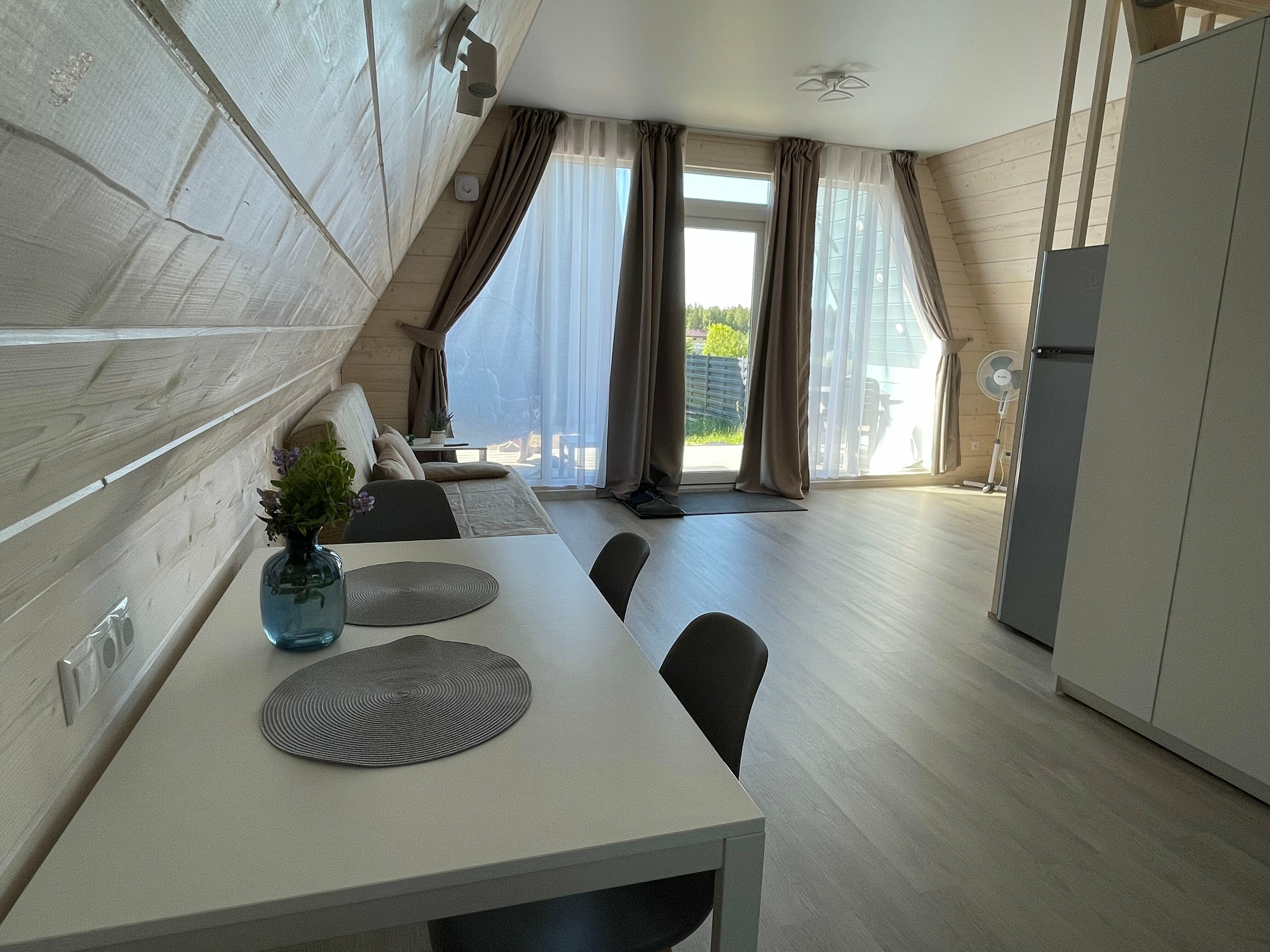 Коттедж на Снетковском  озере - Фокстрот (плюс финишная уборка 1500 разово)