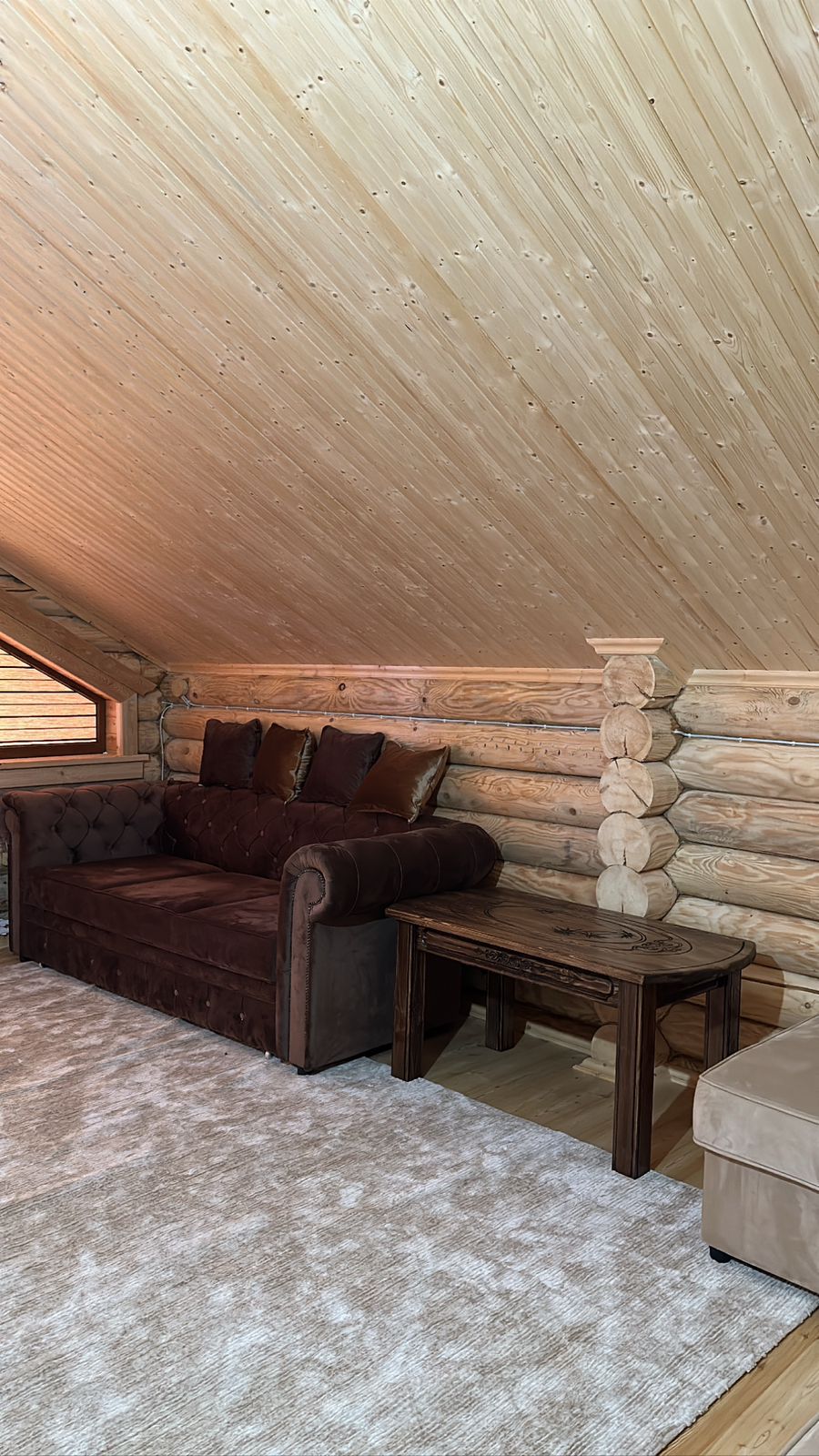 Семейный номер с видом на горы