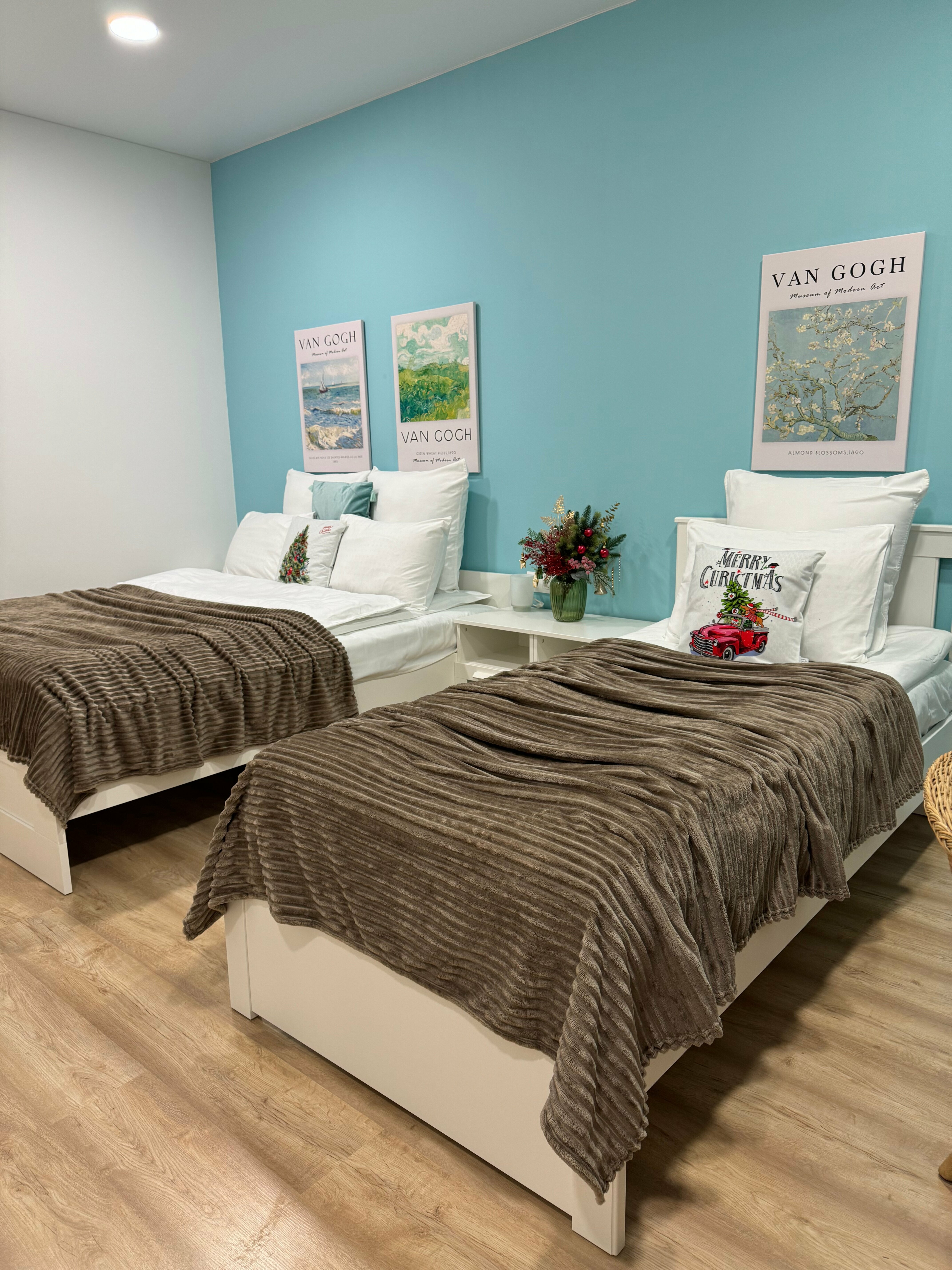 Трехместный номер с видом на сад