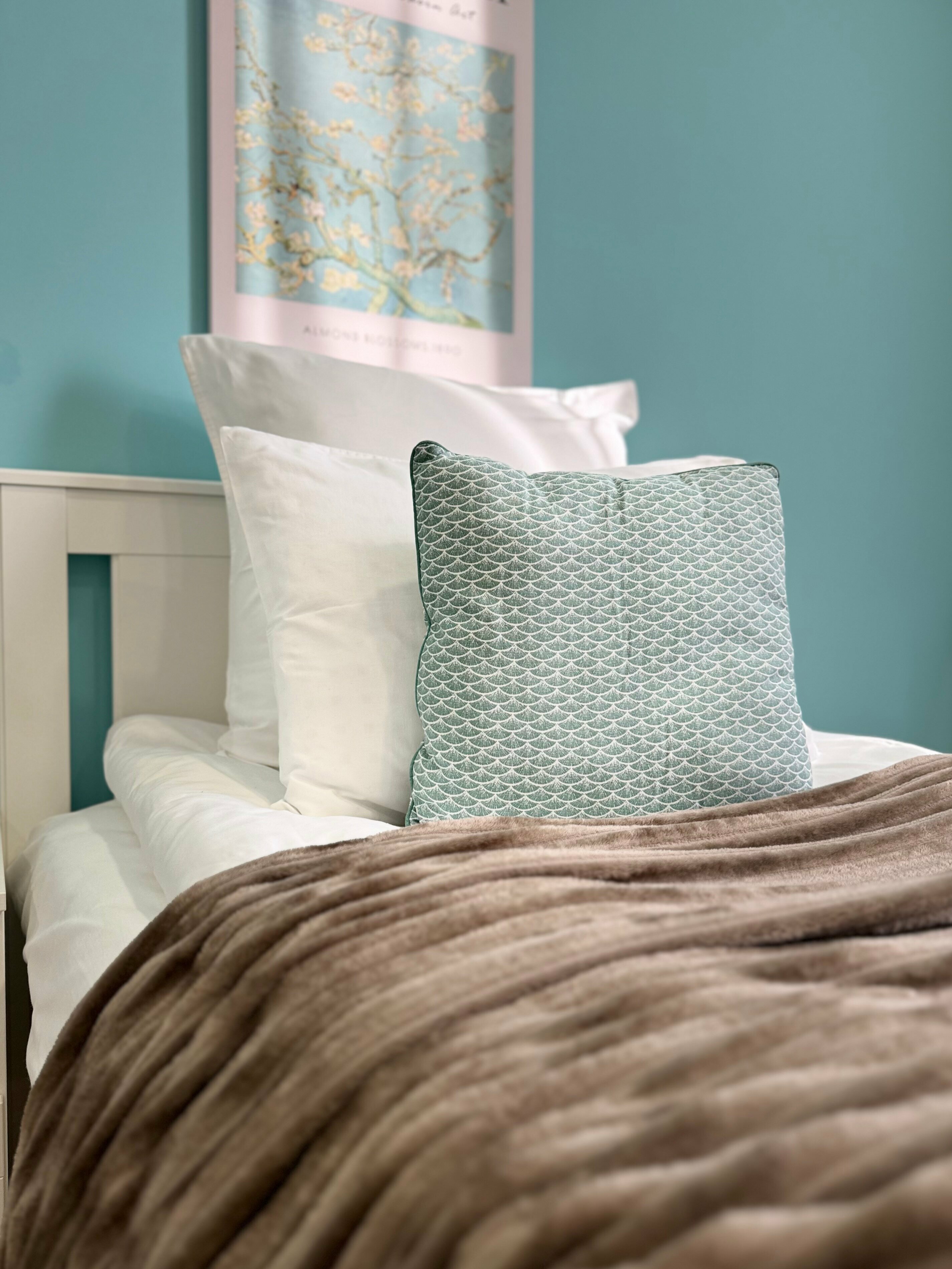 Трехместный номер с видом на сад