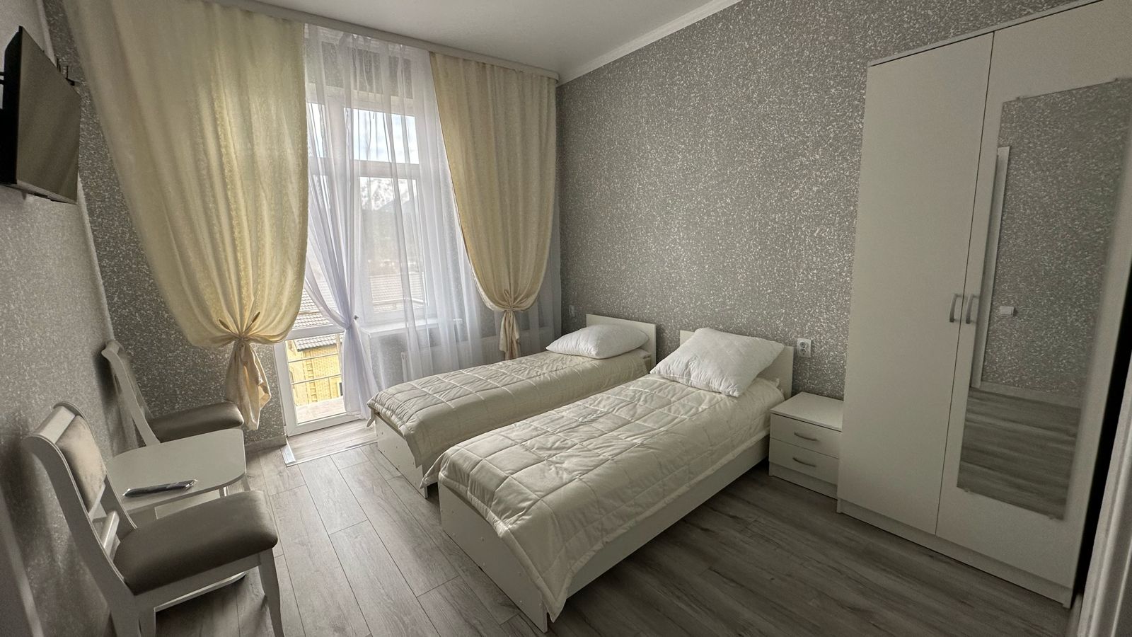 Двухместный номер с 2 отдельными кроватями, вид на горы