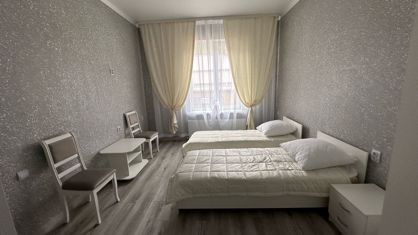 Двухместный номер с 2 отдельными кроватями, вид на горы