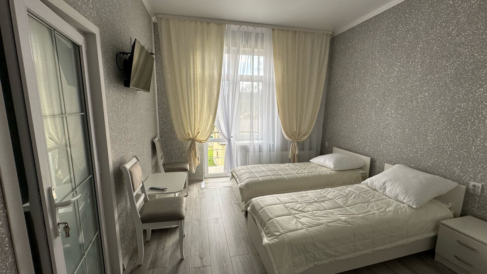 Двухместный номер с 2 отдельными кроватями, вид на горы