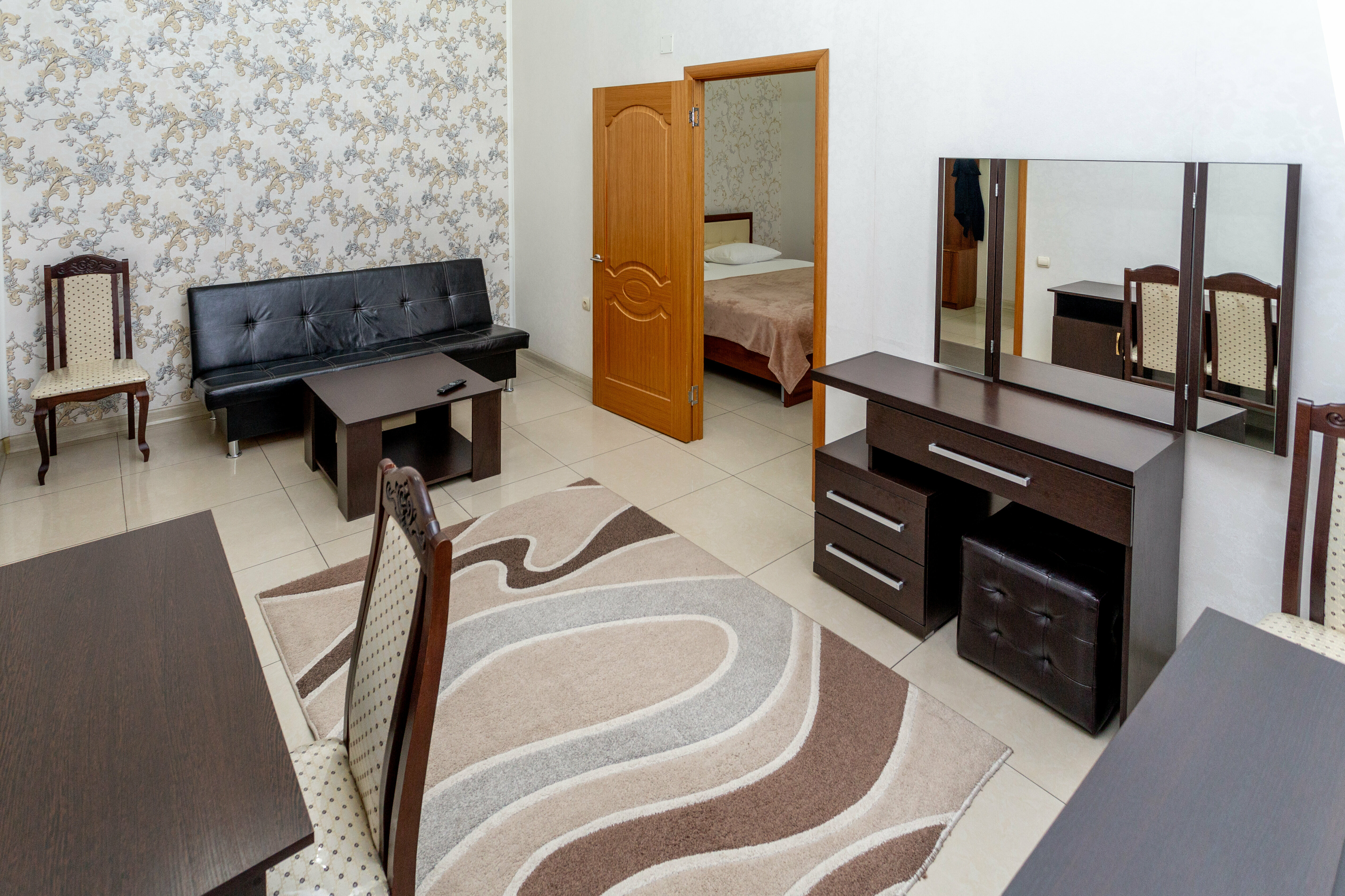 Люкс с кроватью размера «king-size» и балконом