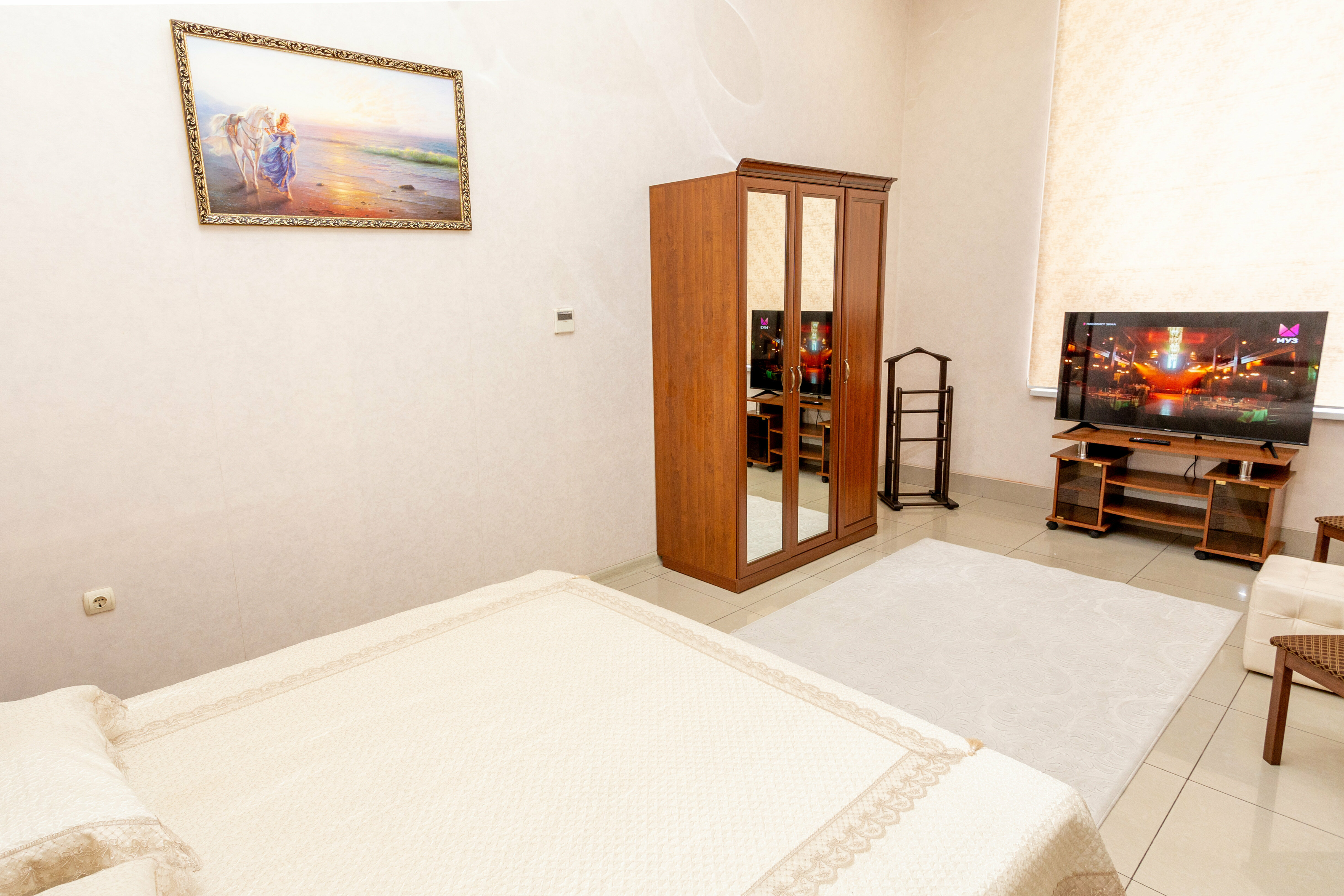 Люкс с кроватью размера "queen-size" и гидромассажной ванной