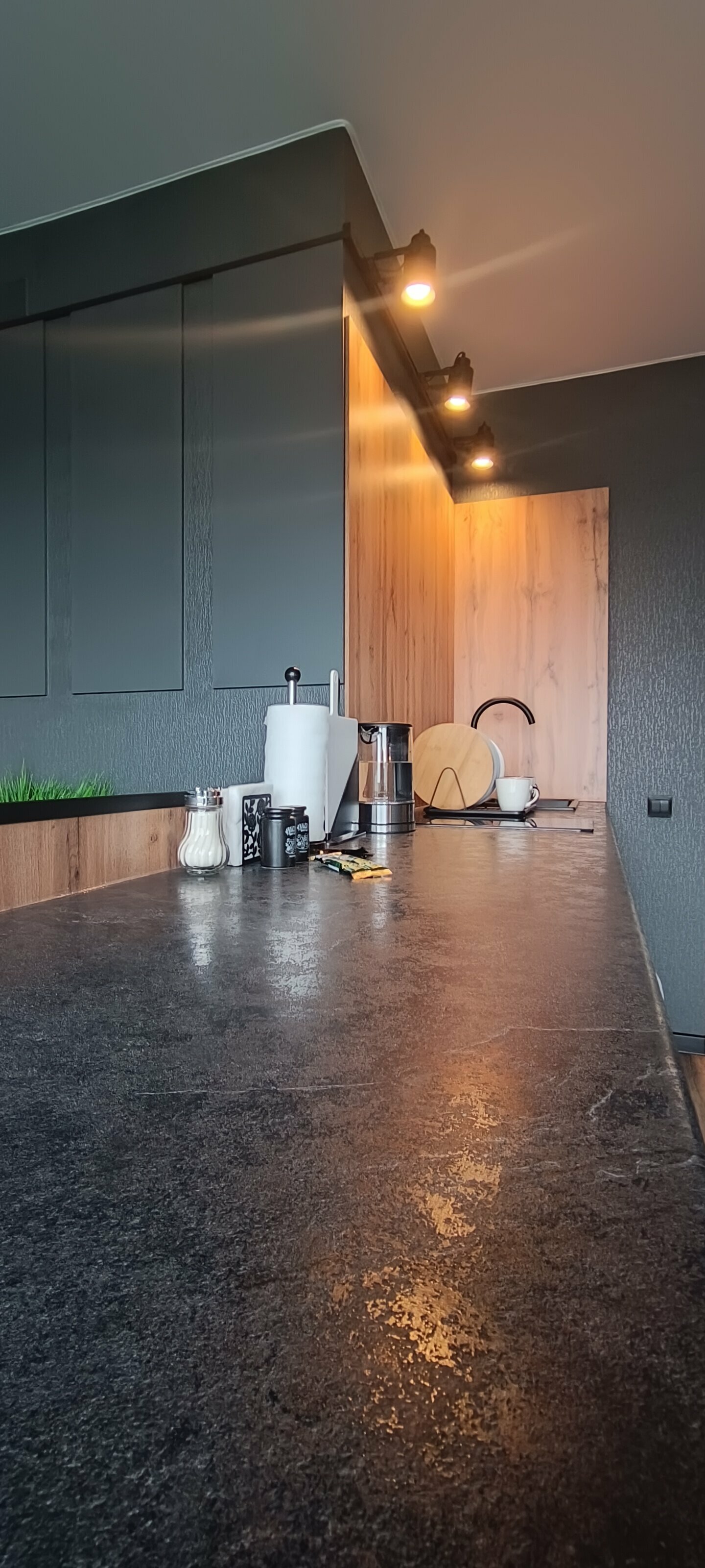 Улучшенный трехместный номер