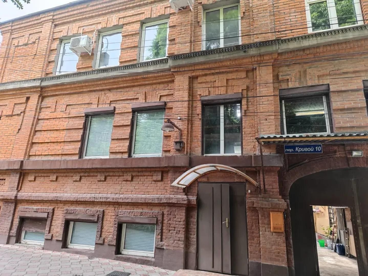 Кровать в общем 8-местном номере