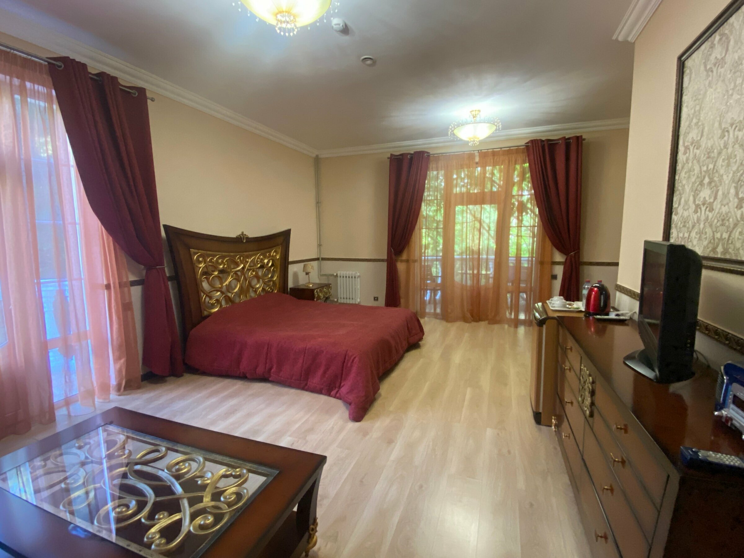 Большой двухместный номер с 1 кроватью