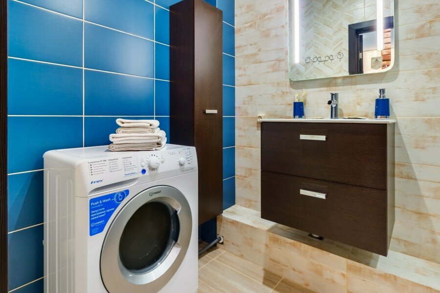 Двухкомнатные апартаменты с видом на ДОН  с лоджией, 16 этаж  ( maх. 4 человека)