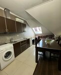 Трехкомнатный апартамент с кухней (мансардный 4 этаж) в Парадейсон