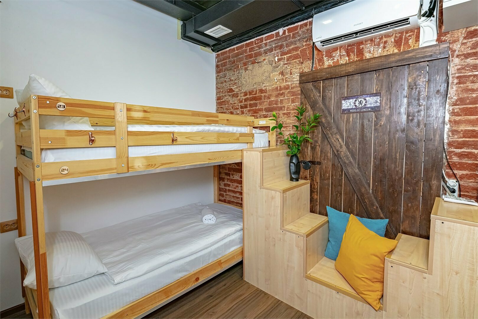 Общий номер для женщин с 4 кроватями