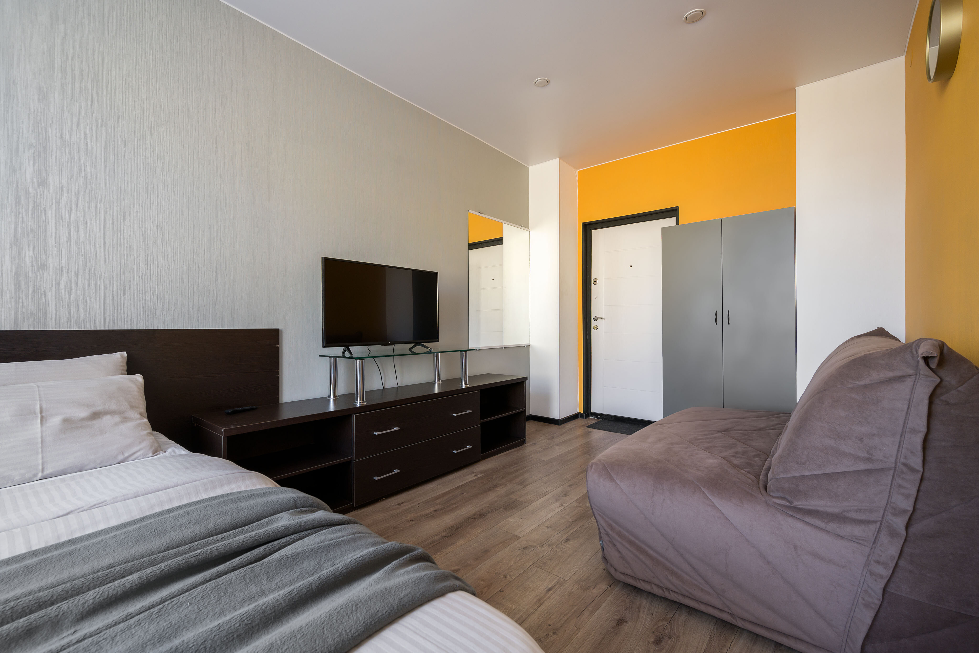 Апартаменты 210