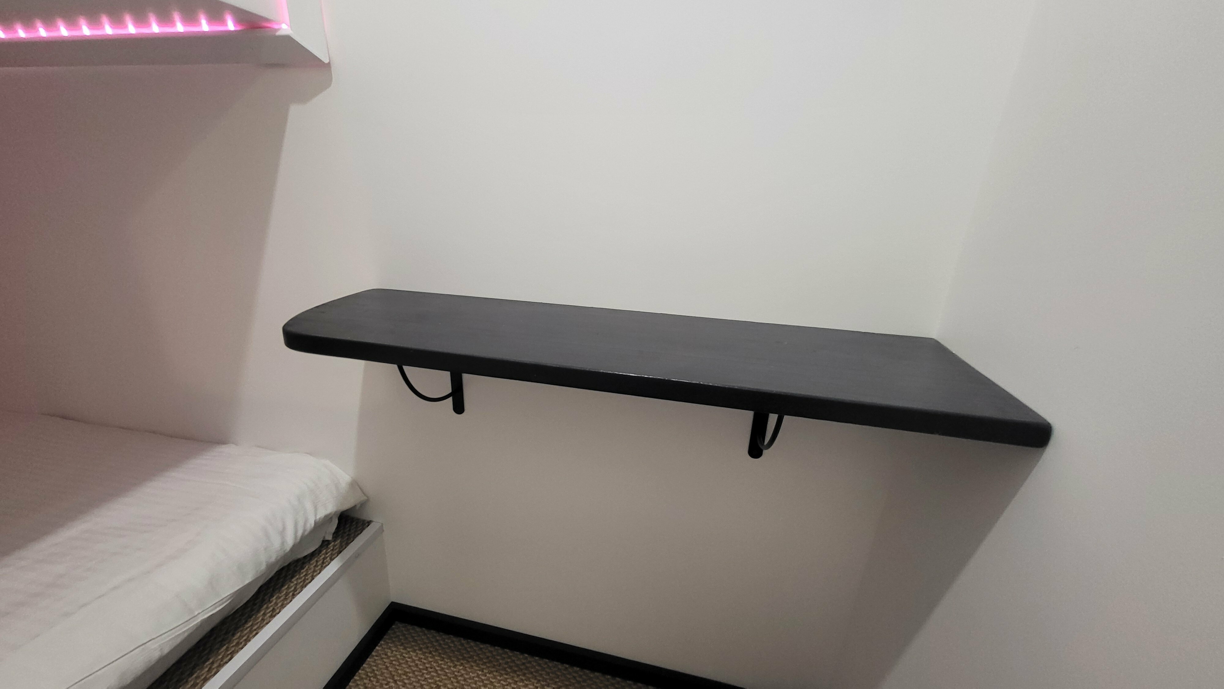 Улучшенный двухместный номер 10 (без окна)