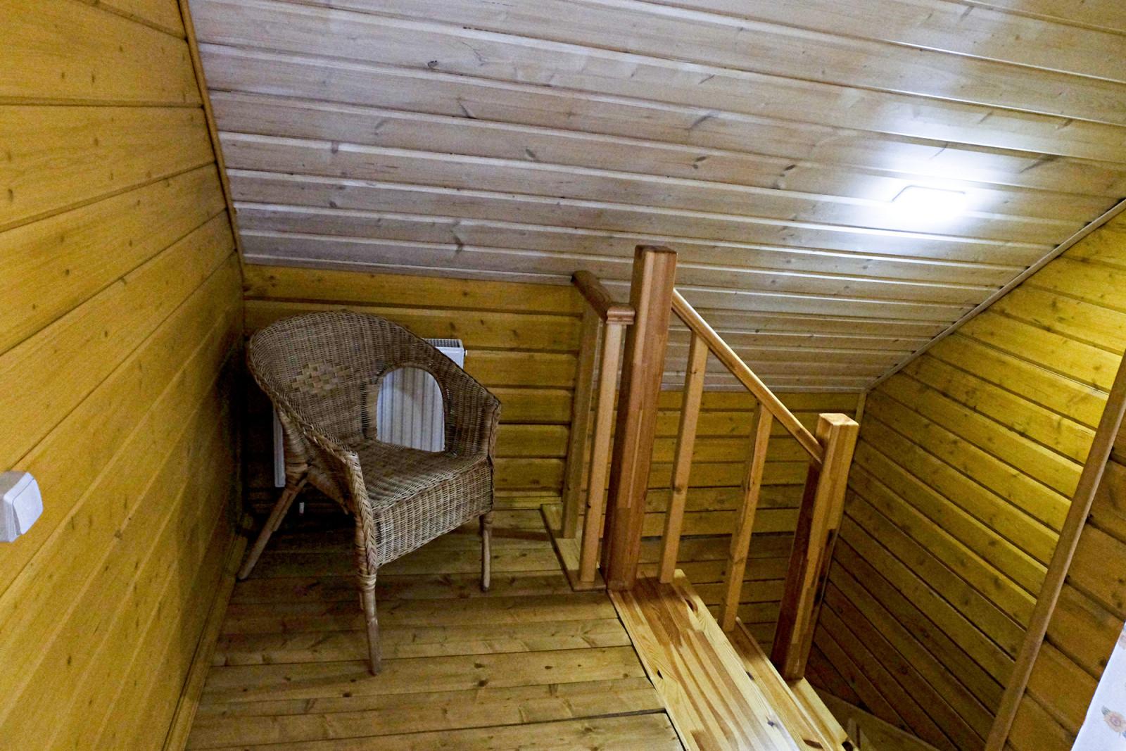 Коттедж с балконом