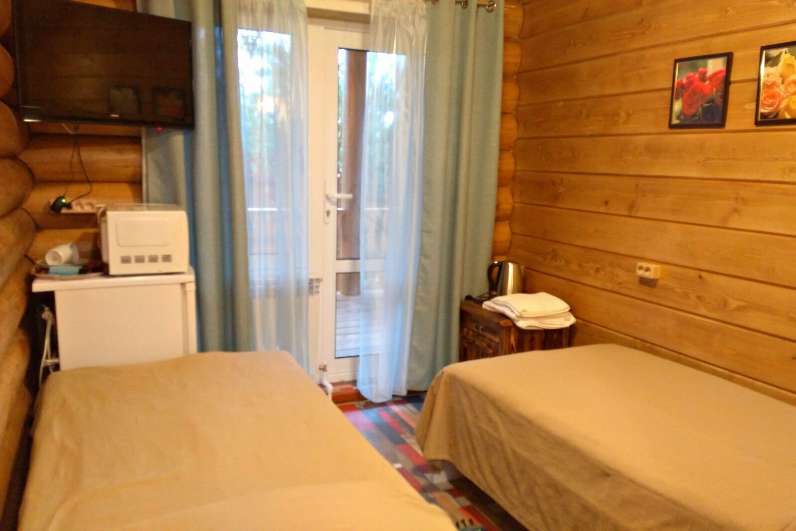 Двухместный номер с 2 отдельными кроватями и балконом