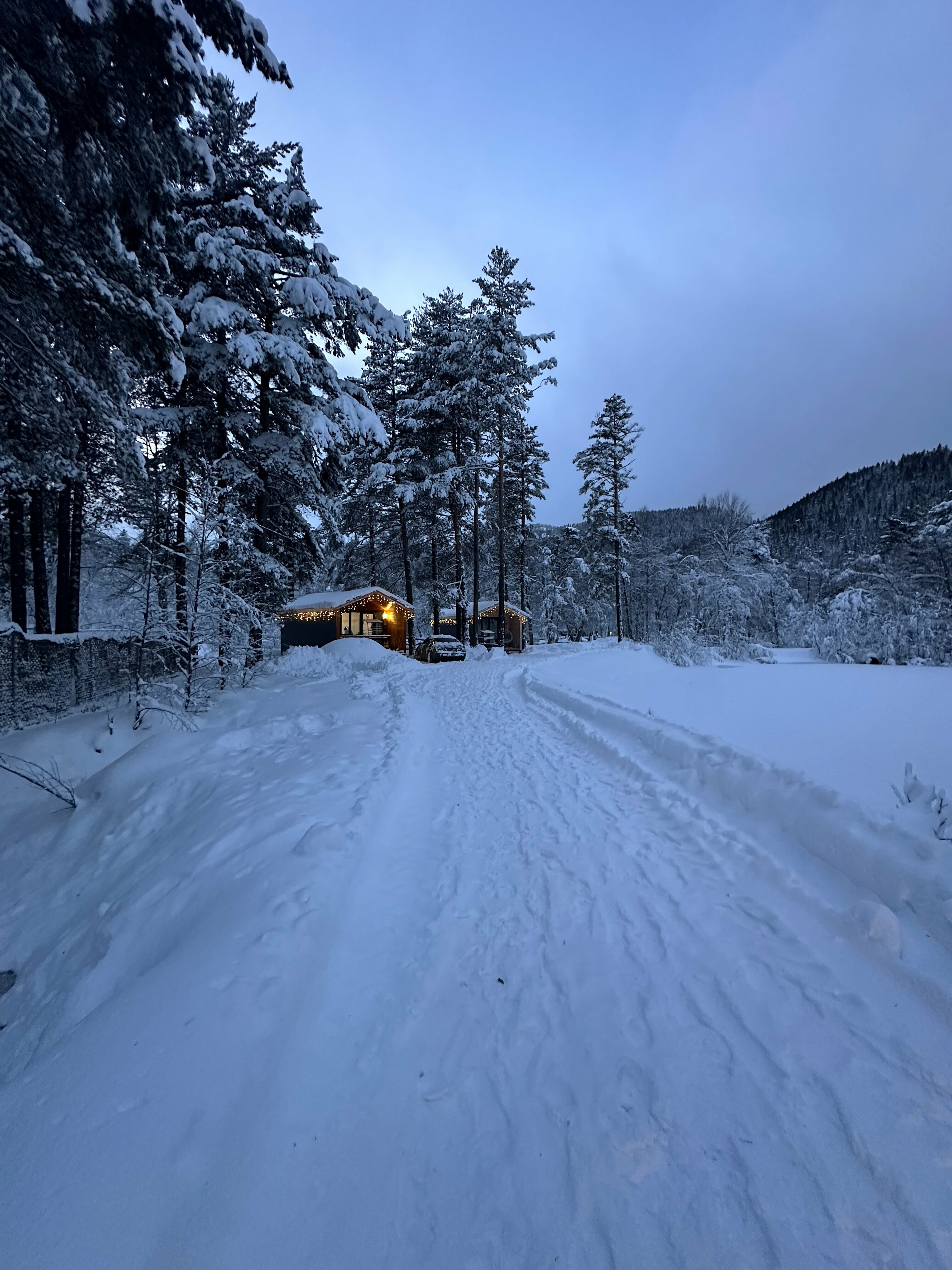 Дом с видом на озеро