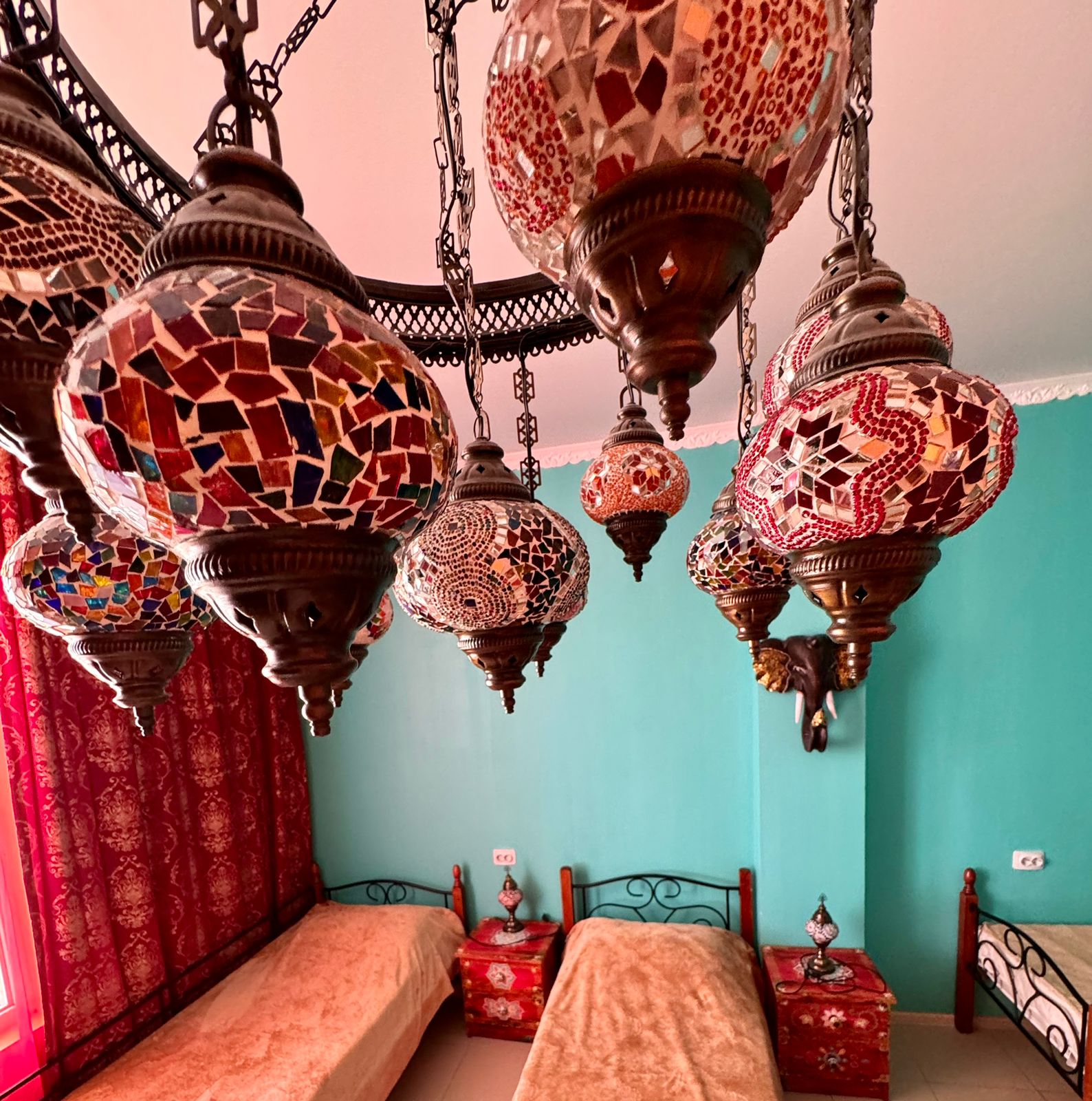 Кровать в общем номере для женщин с 4 кроватями