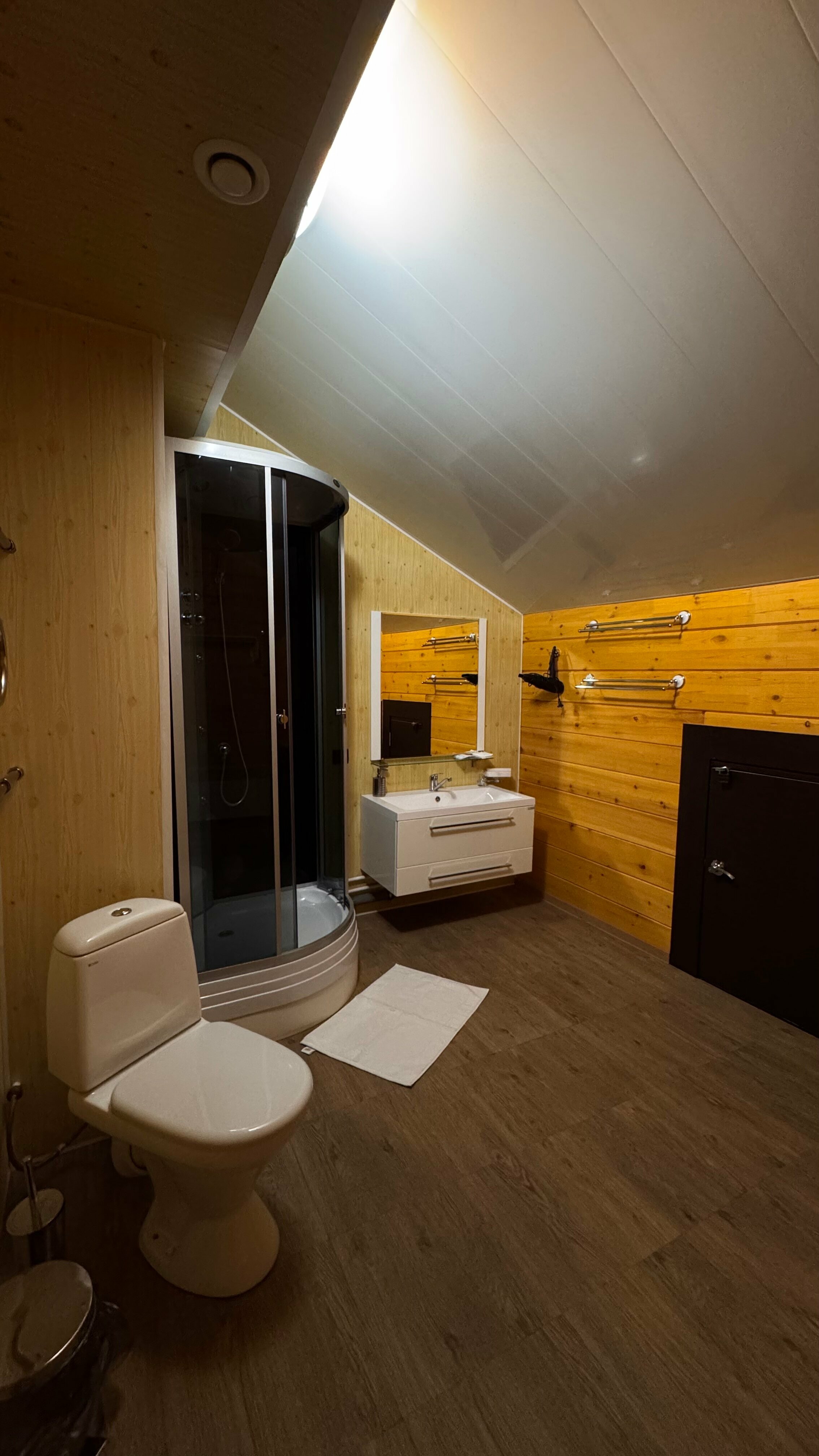 Улучшенный четырехместный номер