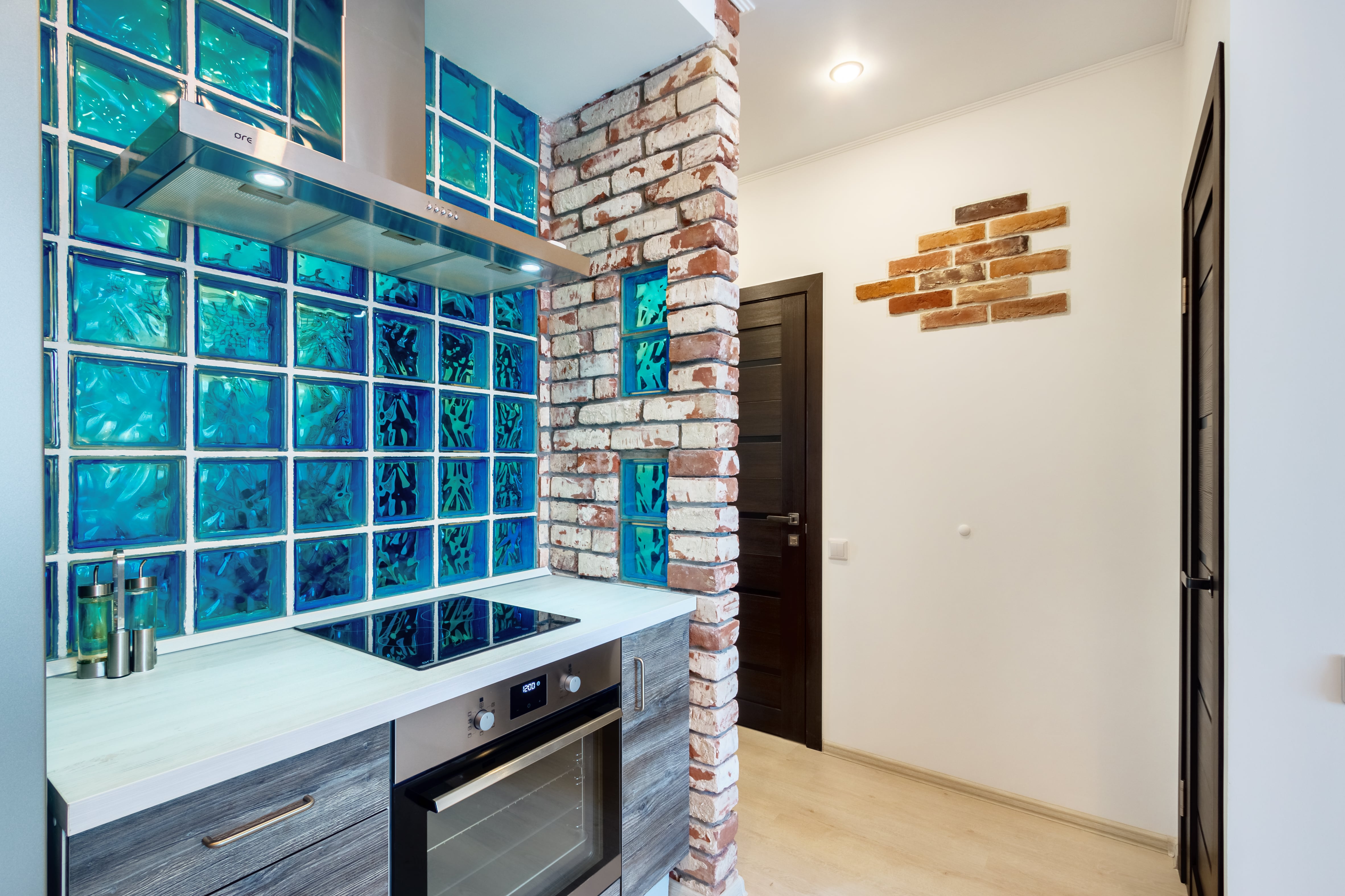 Двухкомнатные апартаменты с видом на ДОН  с лоджией, 16 этаж  ( maх. 4 человека)