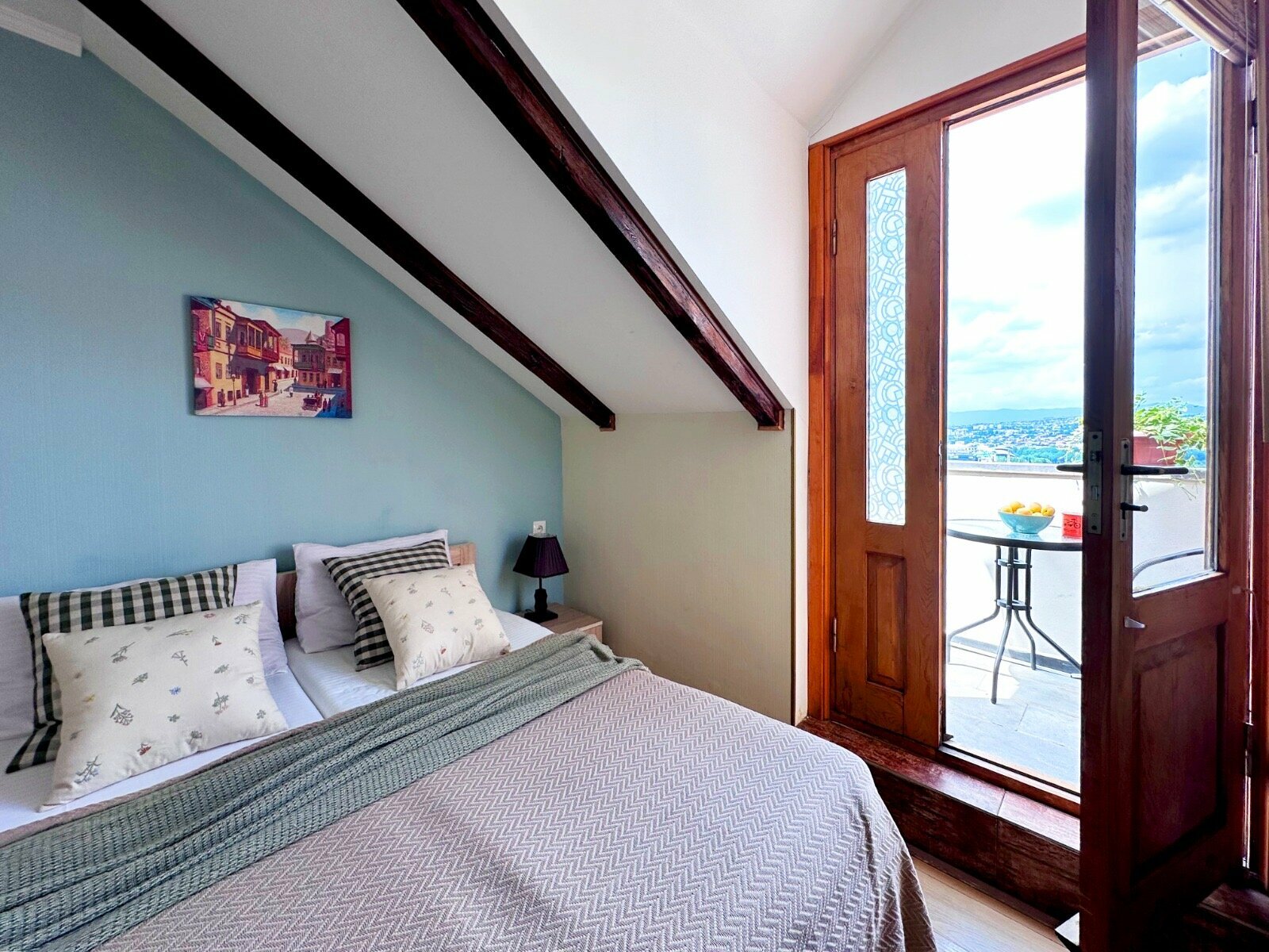 Небольшой двухместный номер с 1 кроватью