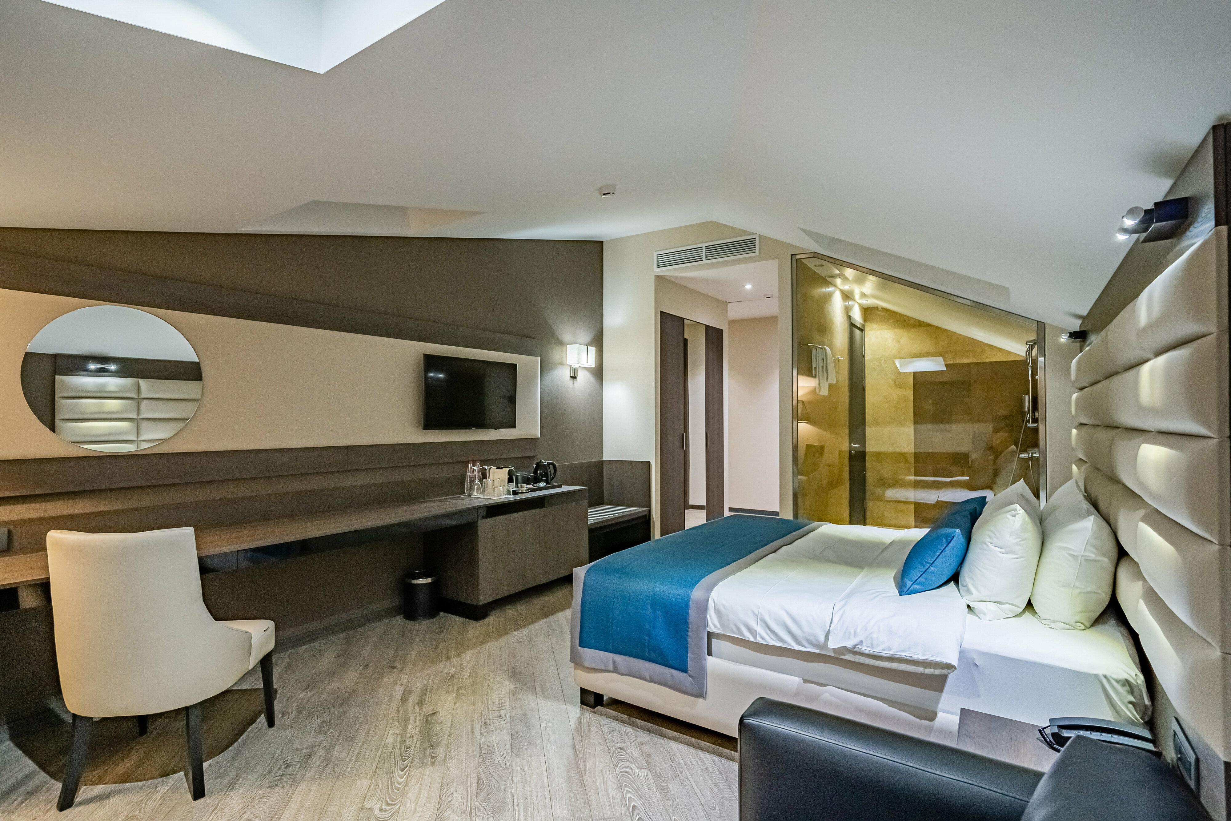 Номер с кроватью размера «king-size»