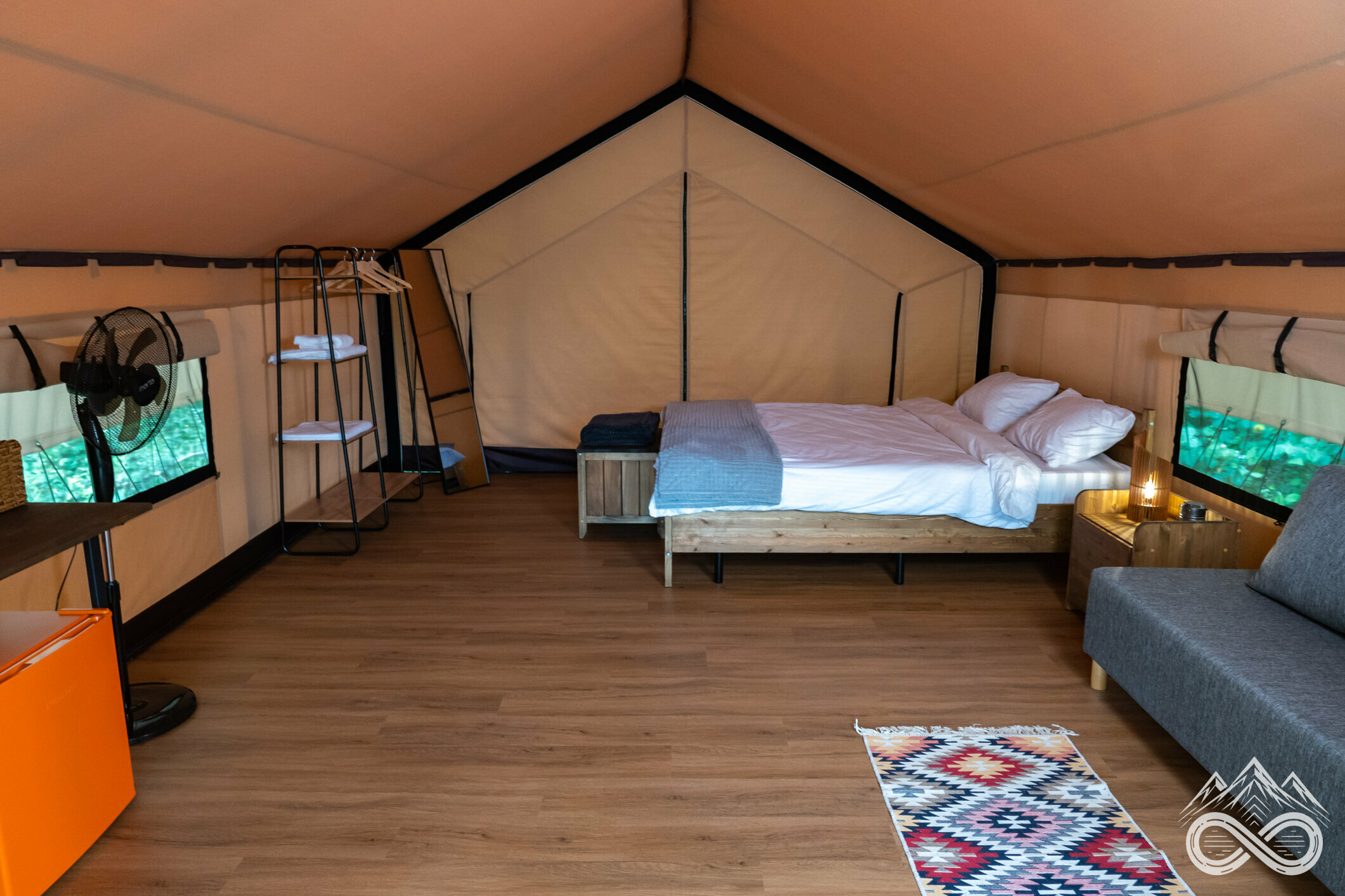 Четырехместный номер с видом на горы