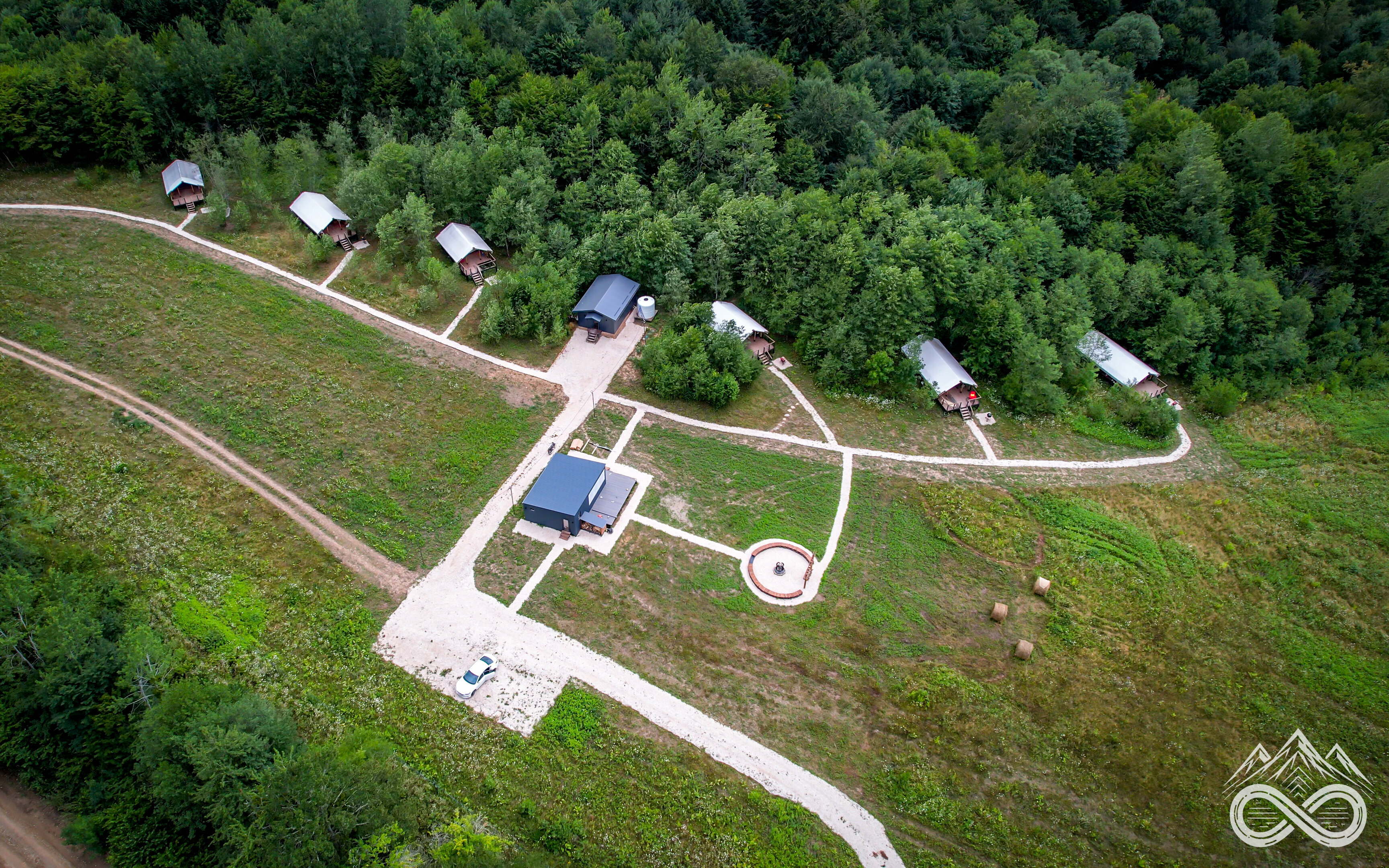 Четырехместный номер с видом на горы