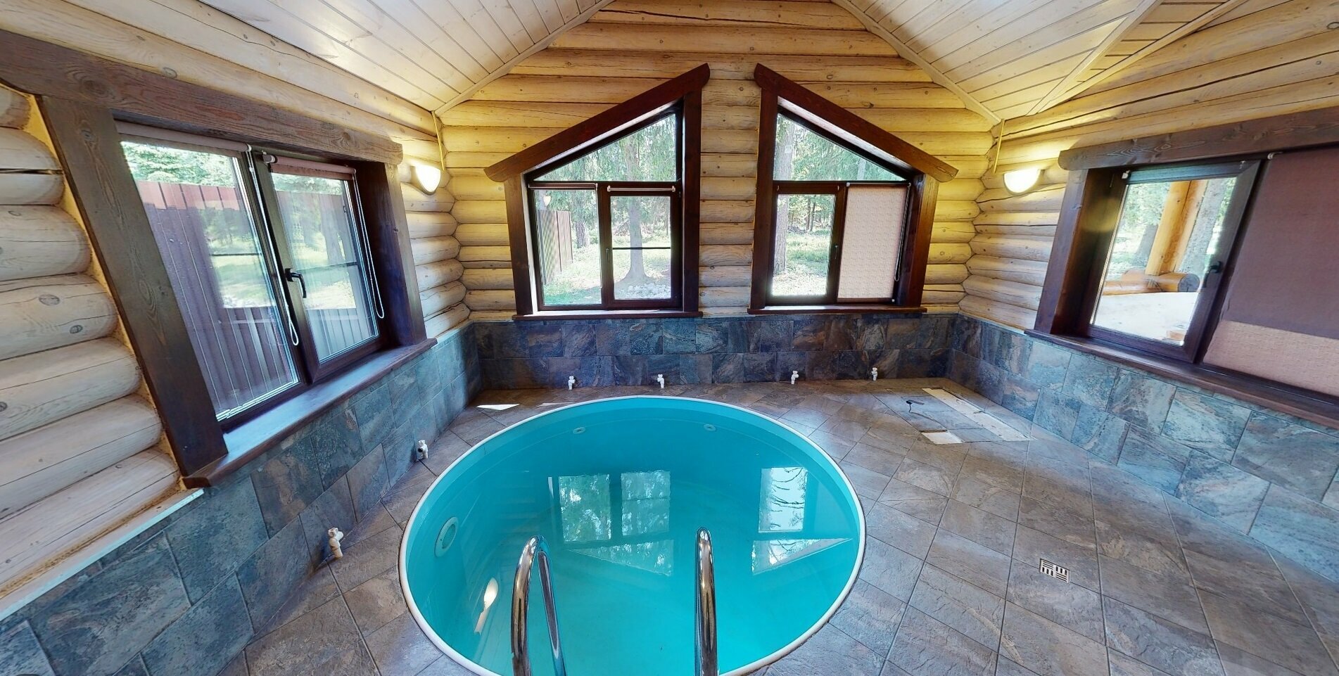 Коттедж с баней и чаном