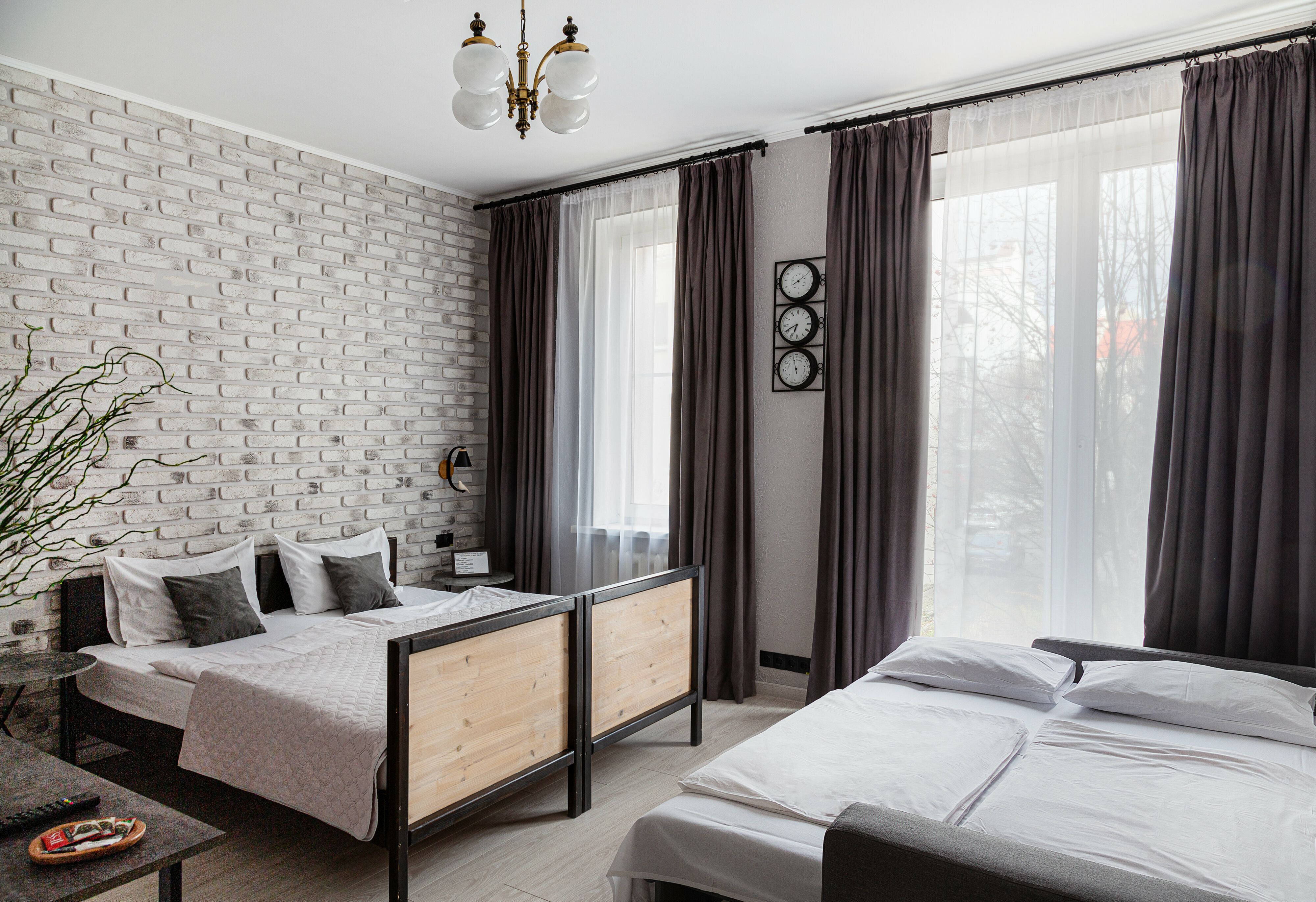 Cемейный номер с собственной ванной комнатой