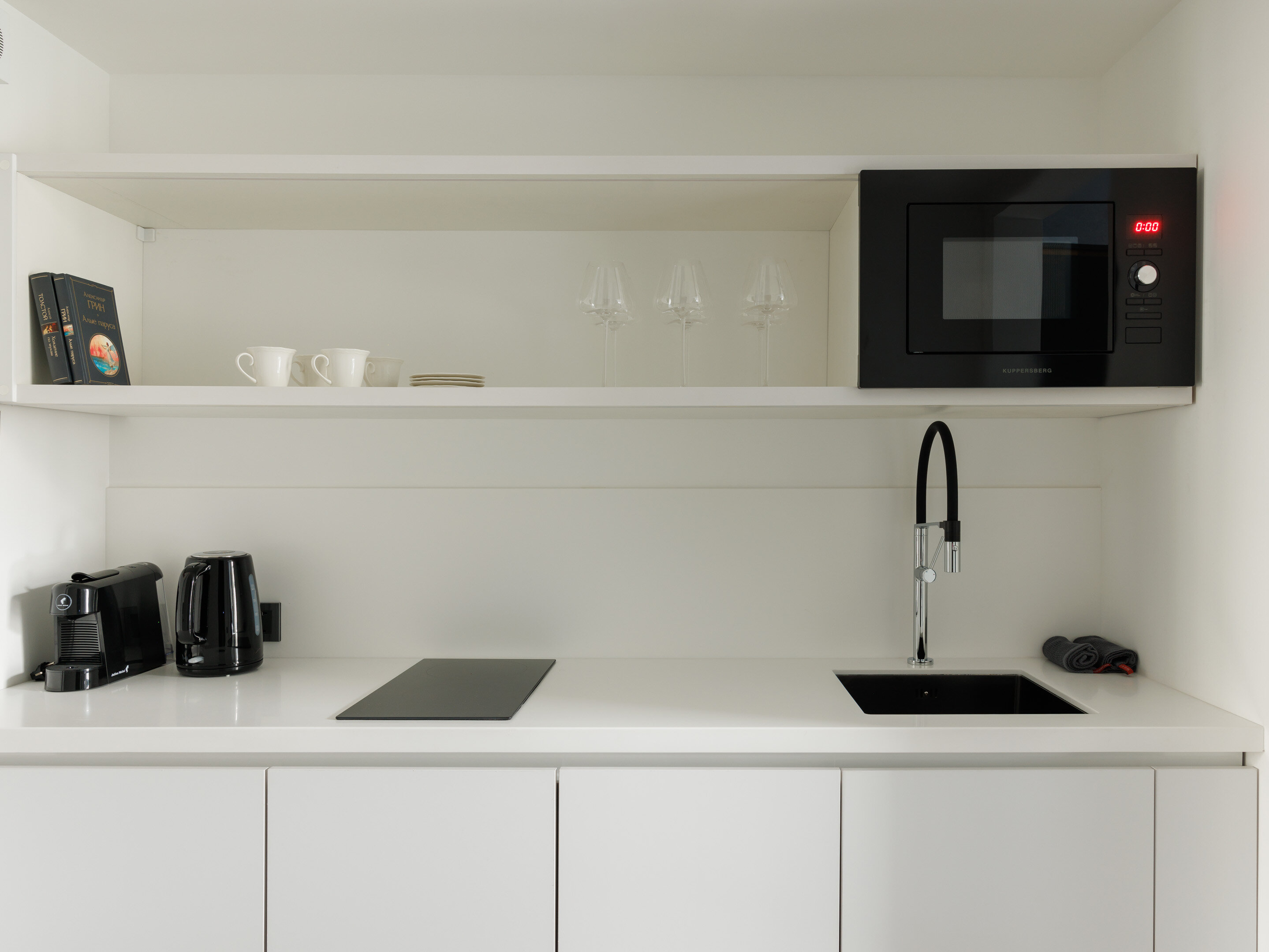 Комфорт с видом на Невский проспект