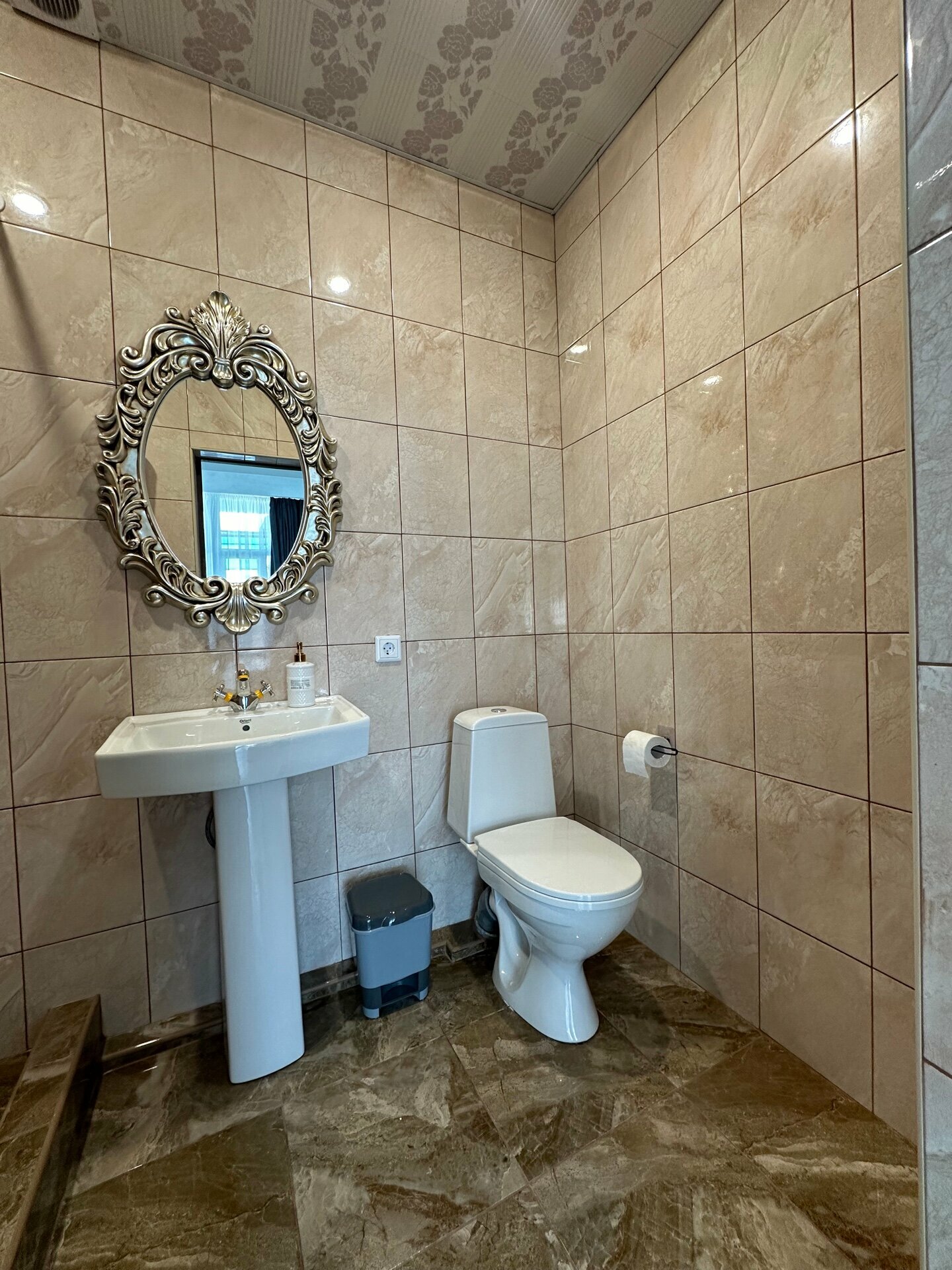 Улучшенный номер с кроватью размера «king-size»