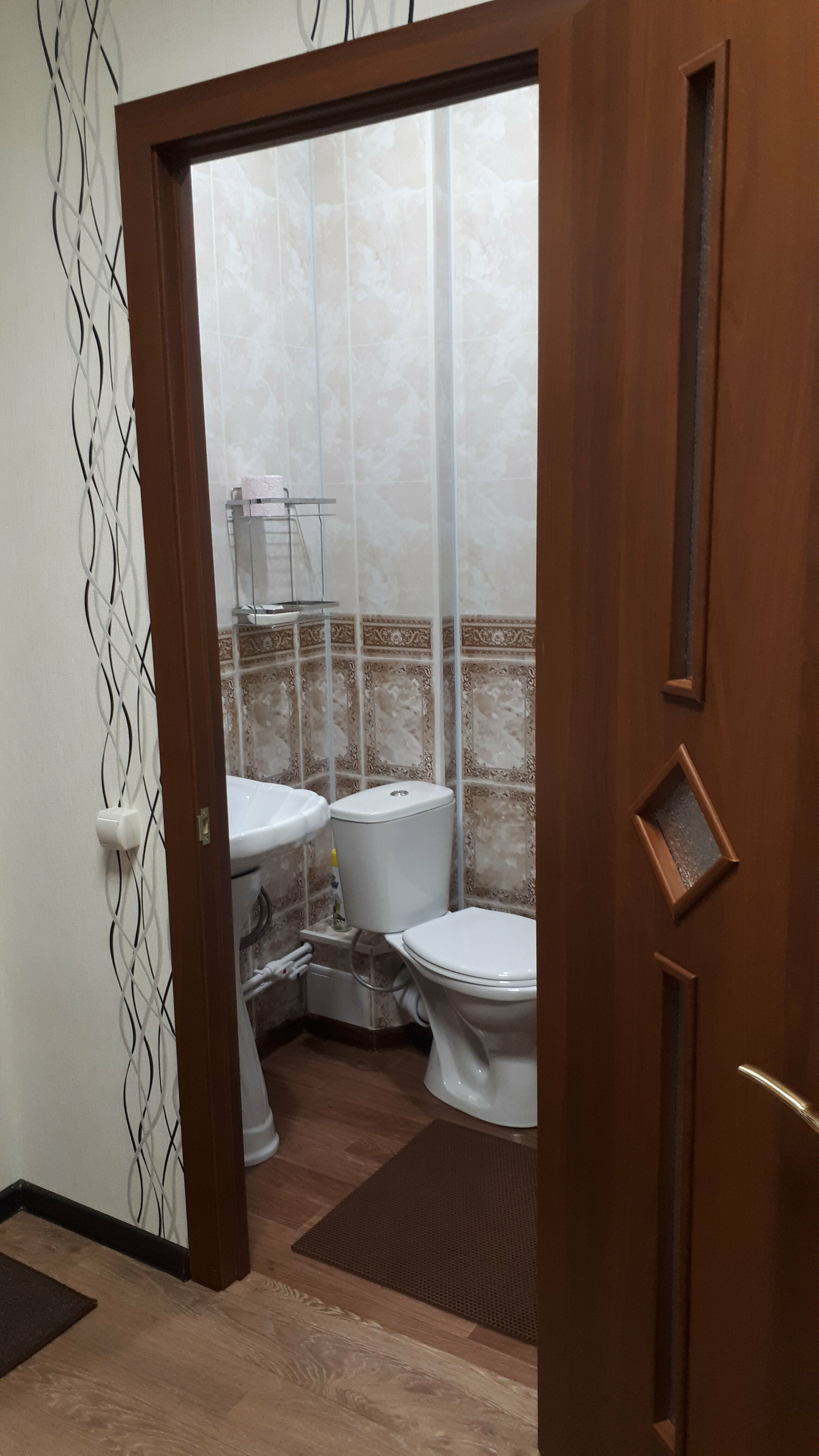 Двухместный номер с двуспальной кроватью и дополнительной кроватью